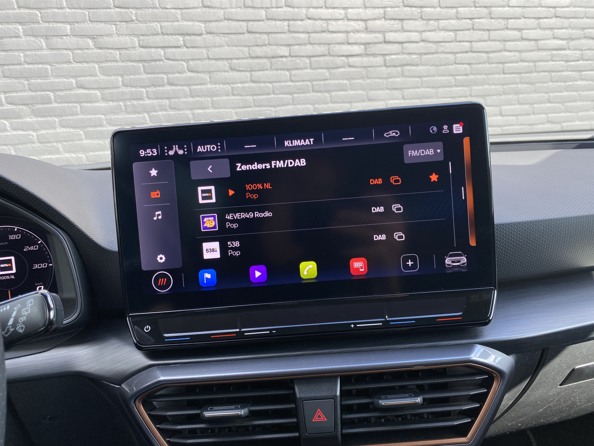 CUPRA Leon Sportstourer 1.4 e-Hybrid VZ Performance 245 pk | 1e eigenaar | dealer onderh. | panoramadak | elektr. a. klep | kuipstoelen