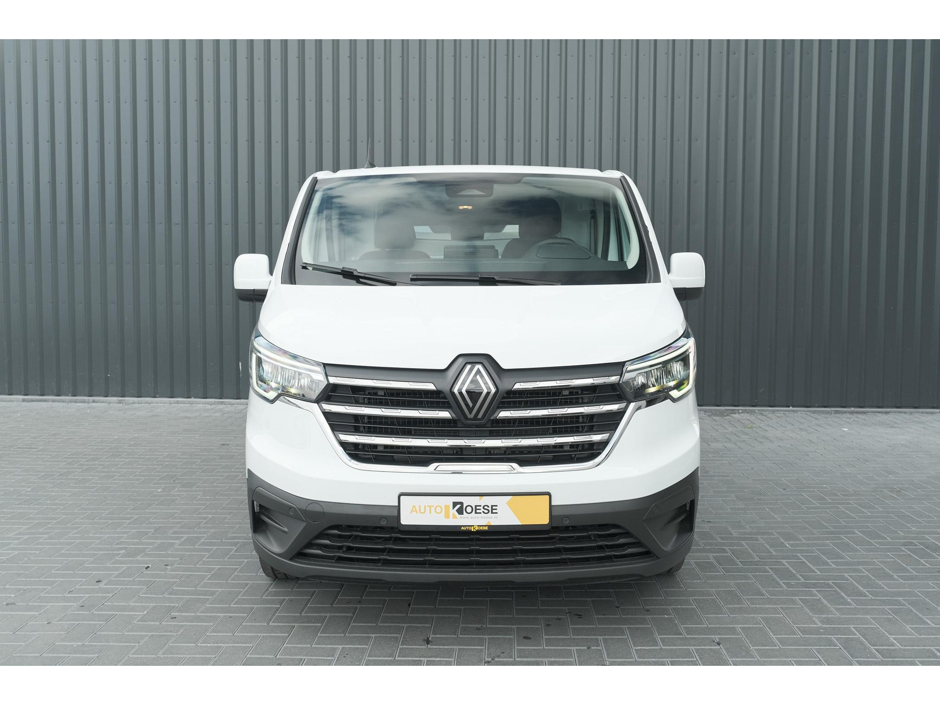 Renault Trafic E-Tech T29 L1H1 Advance 52 kWh | Laadruimte-pakket | Parkeerpakket | 3 fase lader | Camera