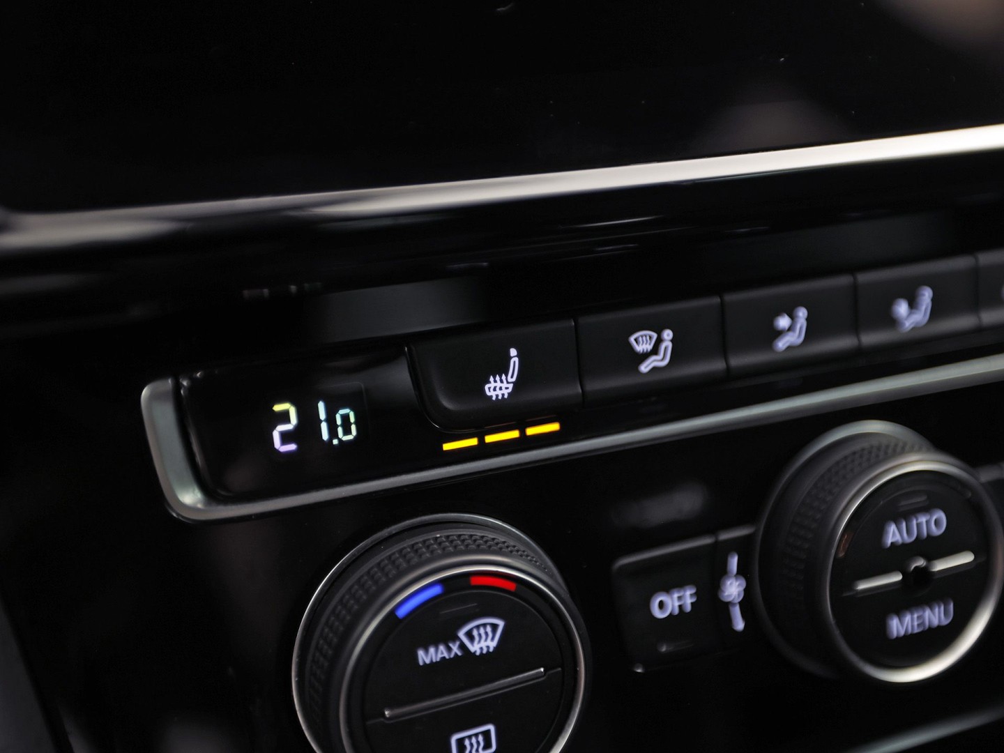 Volkswagen Golf 2.0 TSI GTI Performance 245Pk Automaat (VIRTUAL COCKPIT, APPLE CARPLAY, GROOT NAVI, MODE KNOP, DYNAUDIO, CAMERA, STOELVERWARMING, ADAPTIVE CRUISE, DODEHOEK DETECTOR, NIEUWSTAAT)