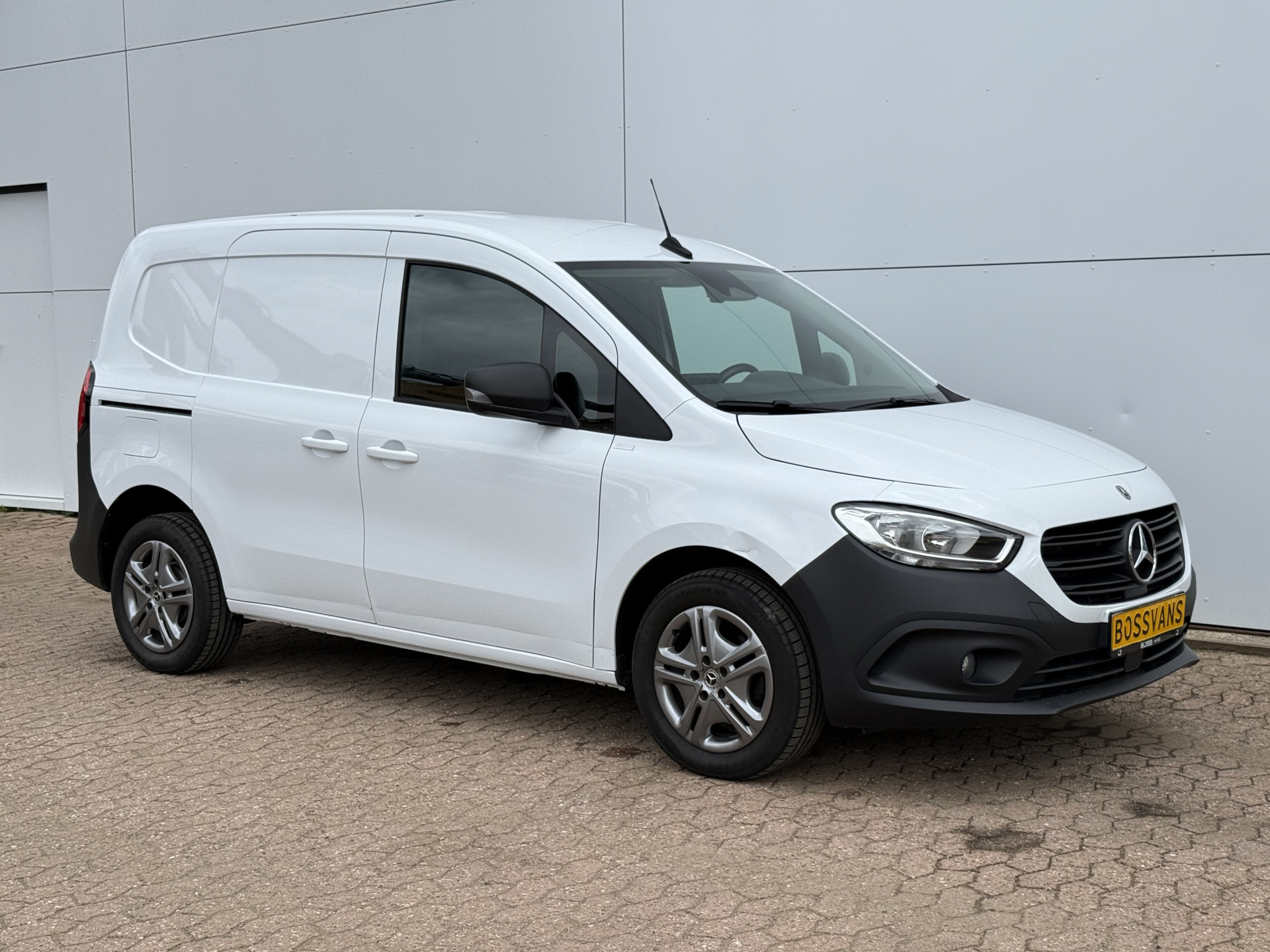 Mercedes-Benz Citan Pro 1.3 102PK **Benzine** L1 LED Airco Cruise control 1500kg Trekhaak Camera Carplay