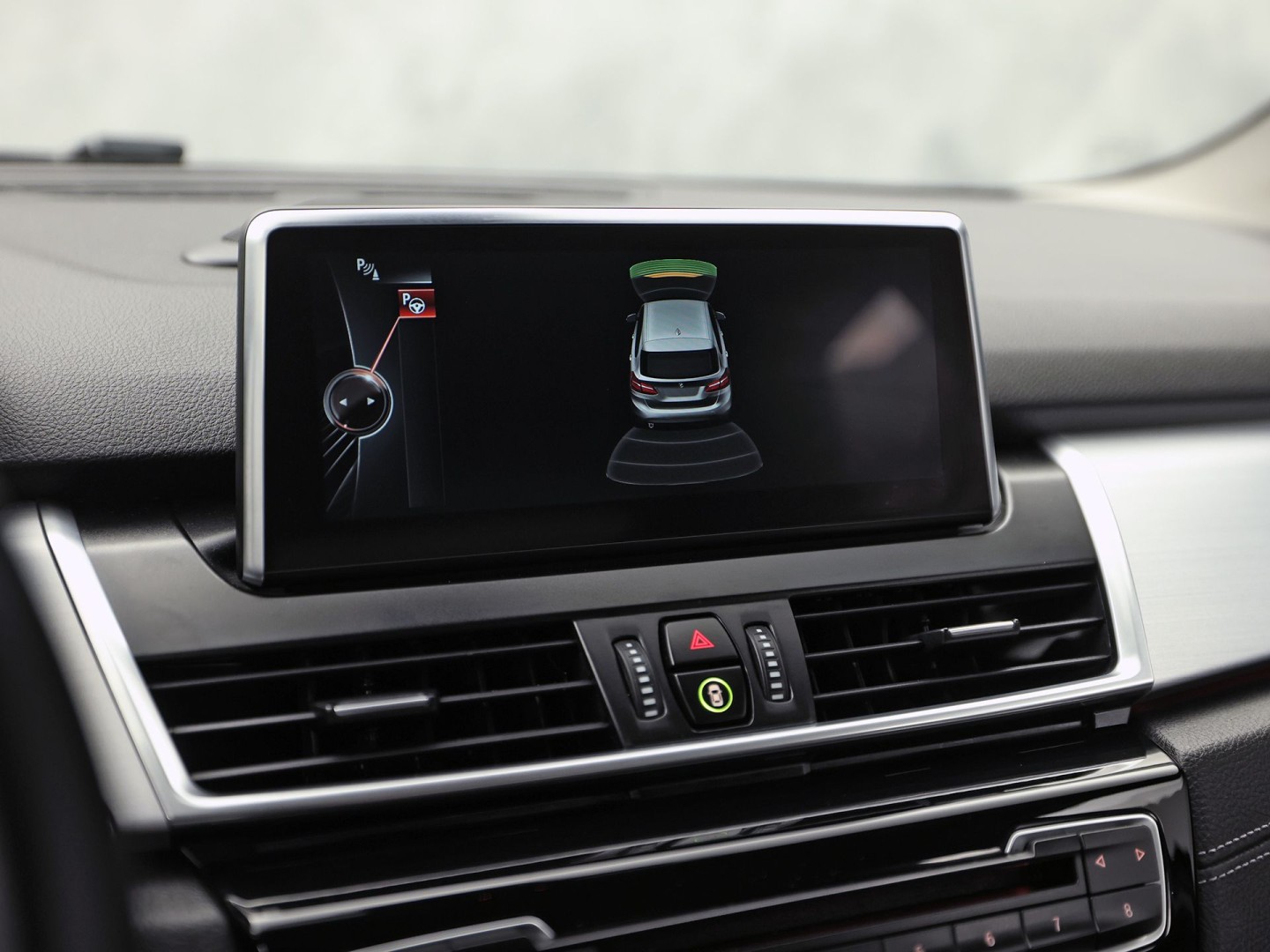 BMW 2 Serie 225xe Sport High Executive xDrive 225Pk Automaat (GROOT NAVI, SOH 89,7%, HEAD-UP DISPLAY, LEDER, STOELVERWARMING, SPORTSTOELEN, PARKEERSENSOREN, NIEUWE APK, NIEUWSTAAT)