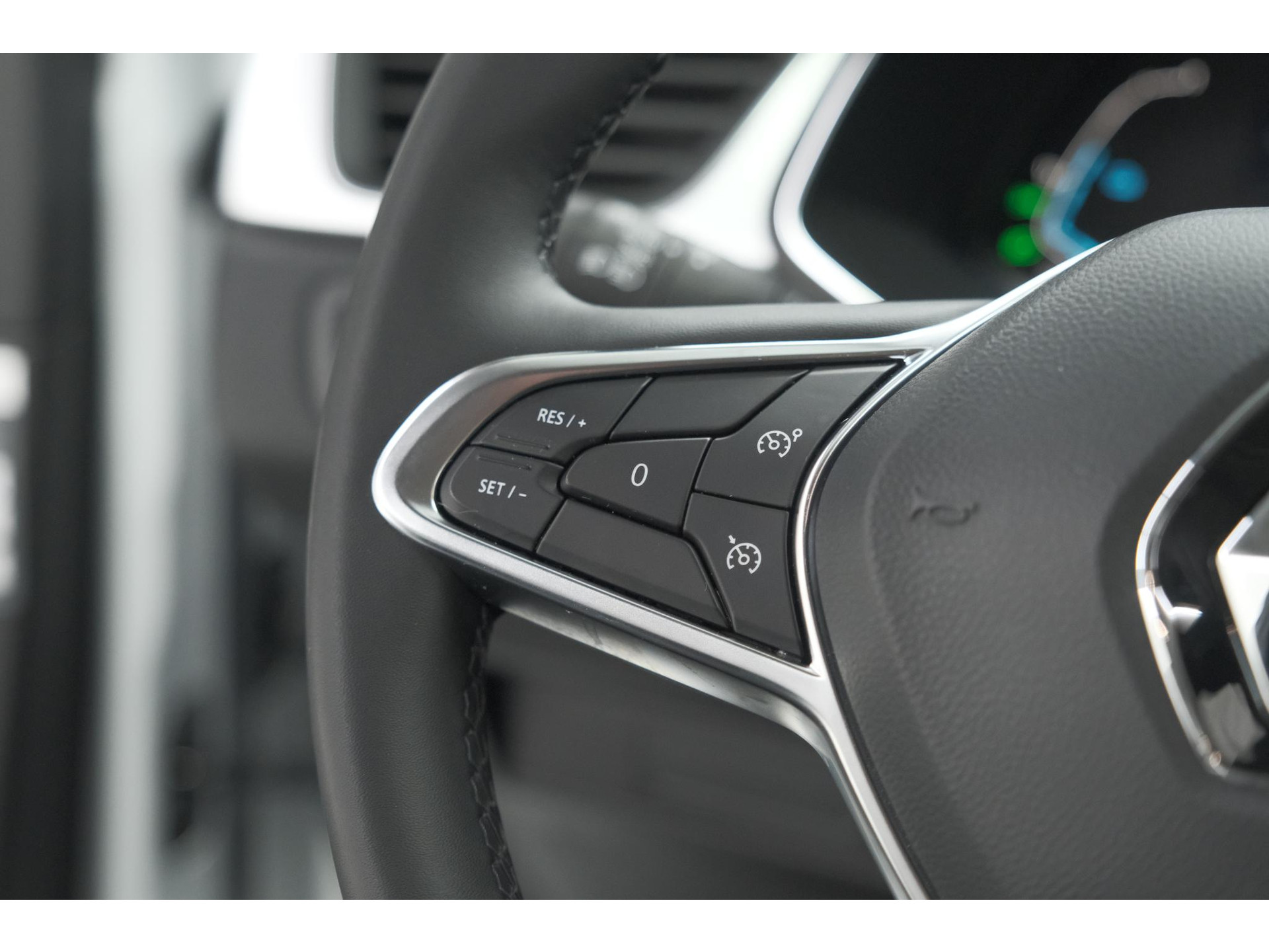 Renault Captur 1.6 E-Tech Hybrid 145 Intens | Trekhaak | Camera | Stoelverwarming | Navigatie