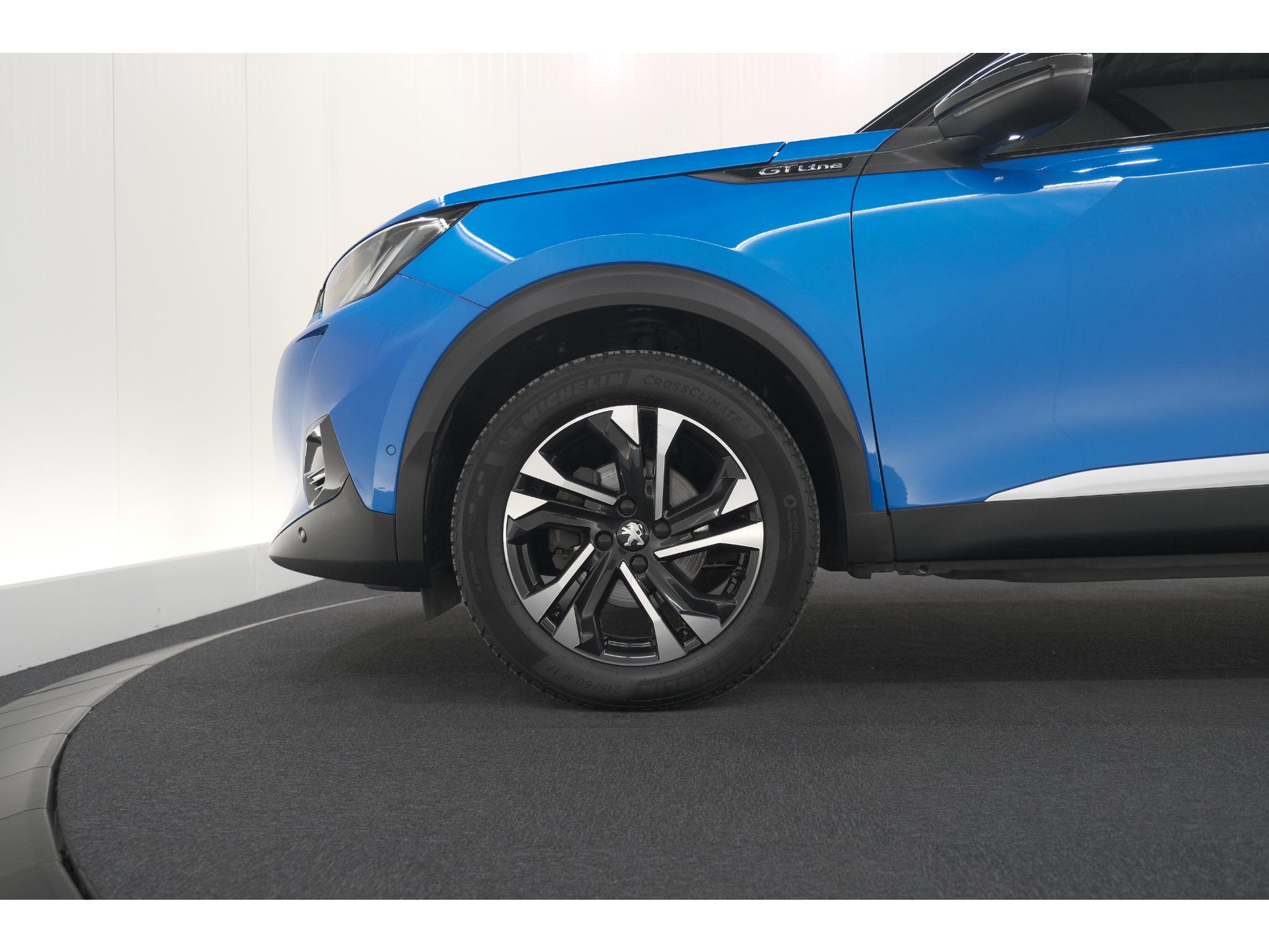 Peugeot 2008 PureTech 130 EAT8 GT-Line | Camera | Dodehoekdetectie | Adaptieve Cruise Control | Apple Carplay