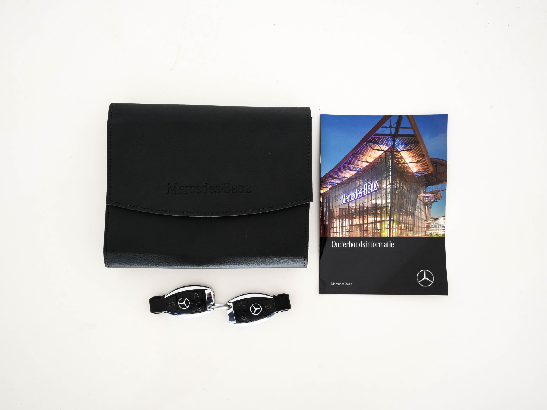 Mercedes-Benz CLA-klasse AMG 45 4MATIC Ambition Aut. *PANO | AMG-AERO-PACK | RECARO-SPORTSEATS | MICROFIBRE | FULL-LED | MEMORY-PACK | HARMAN/KARDON-SURROUD | KEYLESS | HEATED-SEATS | NAVI-FULLMAP | SHIFT-PADDLES | 19''ALU*