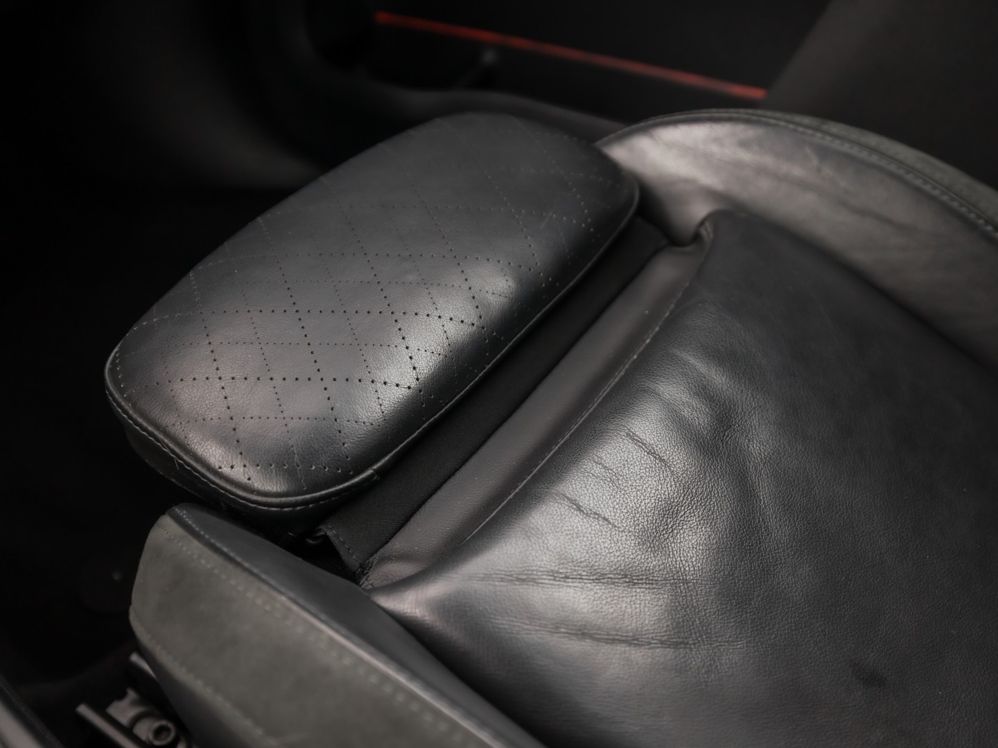 MINI Countryman 1.5 Cooper SE ALL4 Chili 225Pk Automaat (APPLE CARPLAY, GROOT NAVI, LEDER, STOELVERWARMING, SPORTSTOELEN, GETINT GLAS, ADAPTIVE CRUISE, NIEUWSTAAT)