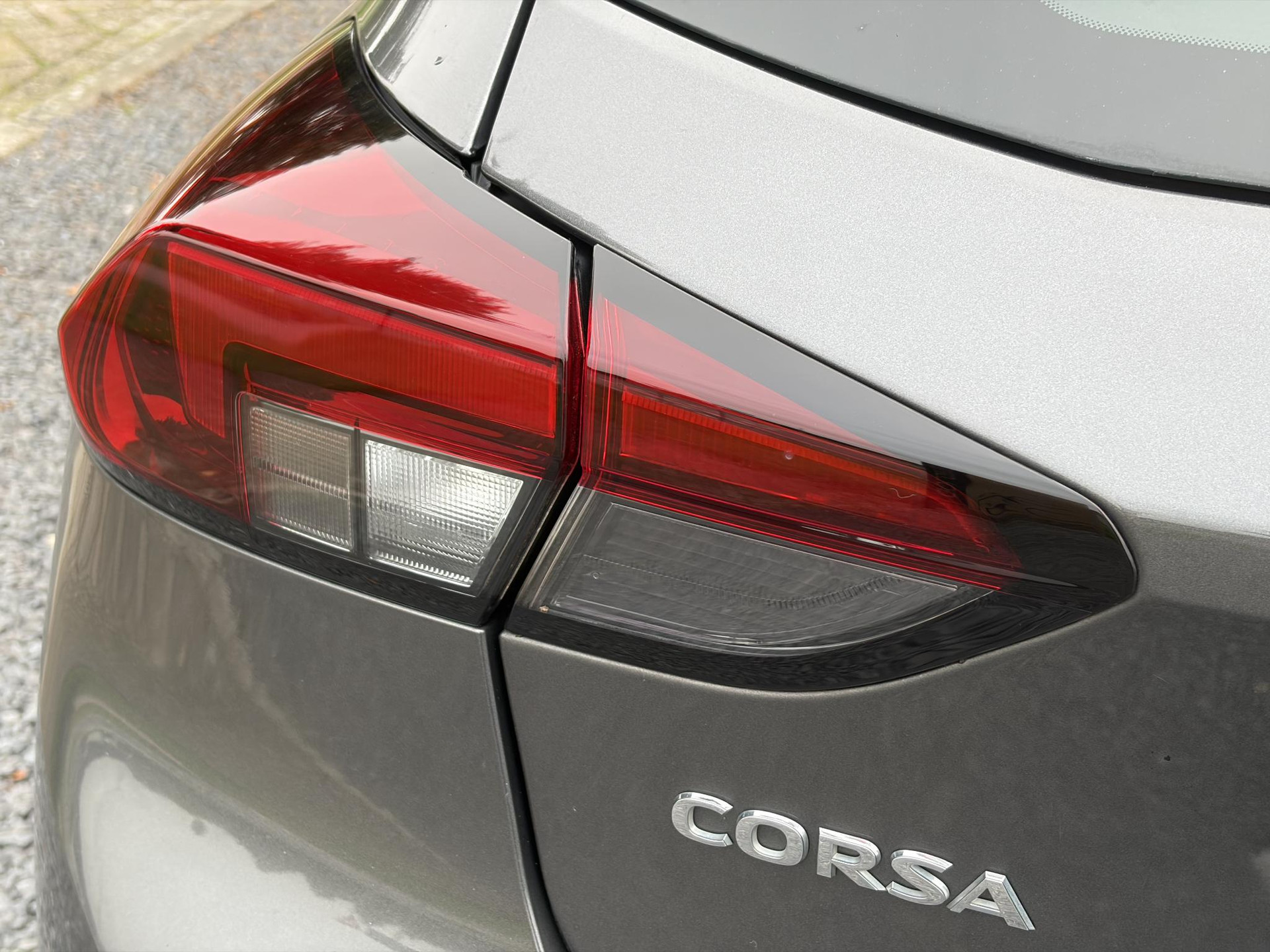 Opel Corsa 1.2 Edition ✓D-riem vv in 2025✓2e Eigenaar✓Carplay✓Airco✓Cruise✓Rijstrooksensor✓Pdc✓102pk✓6 Bak✓5 Deurs✓N.A.P✓Apk tot 02-2028