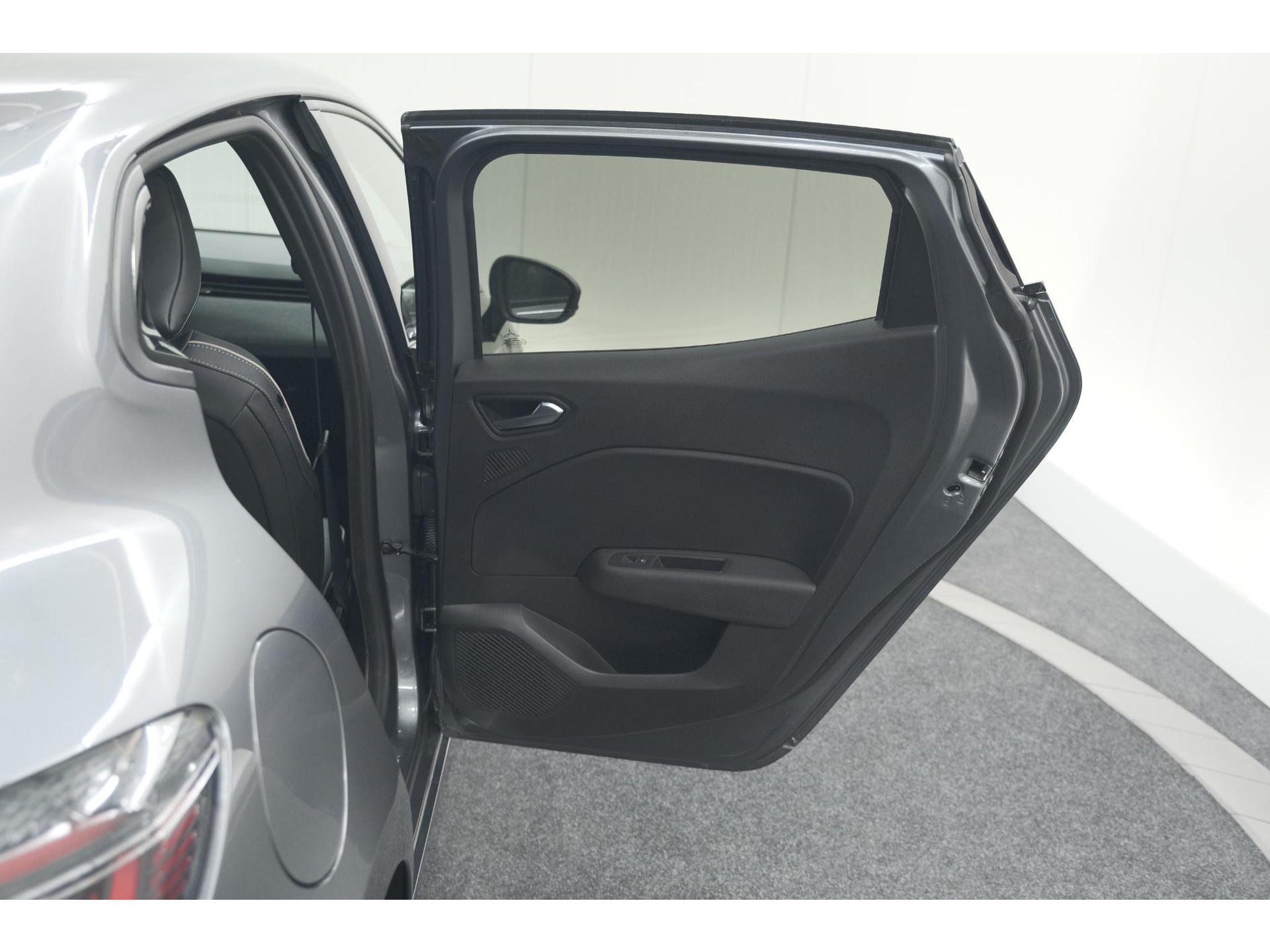 Renault Clio TCe 90 GPF techno | 360 Camera | Dodehoekdetectie | Adaptieve Cruise Control