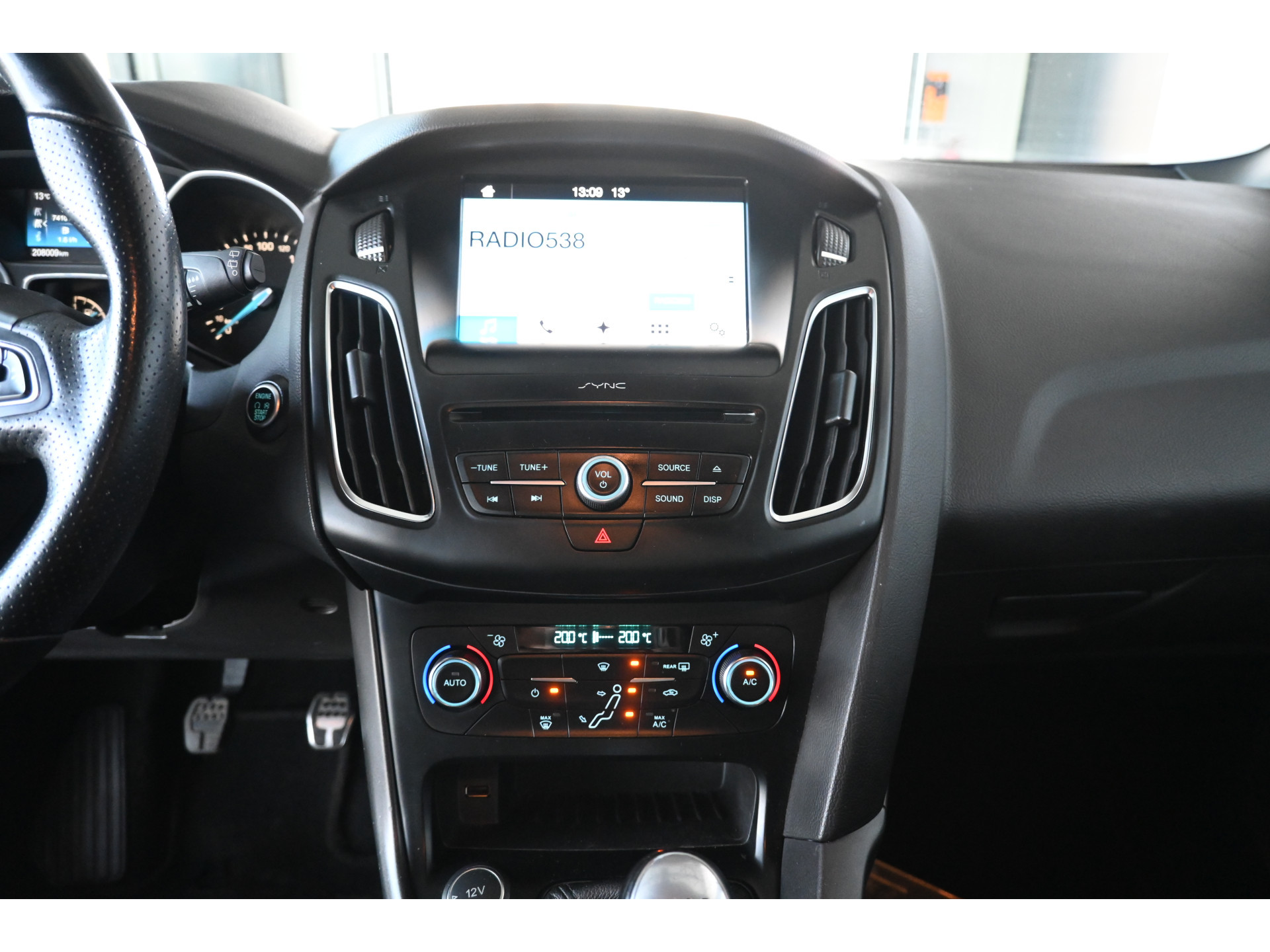 Ford Focus Wagon 1.5 ST-Line Clima Navigatie Cruise Control Trekhaak Rijklaarprijs Inruil Mogelijk!