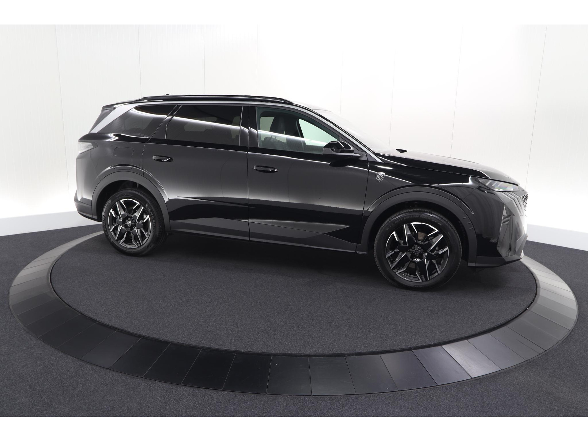 Peugeot 5008 1.2 Hybrid 136 GT 7p | Adaptieve Cruise Control | Camera | Elektrische Kofferklep | Stoelverwarming