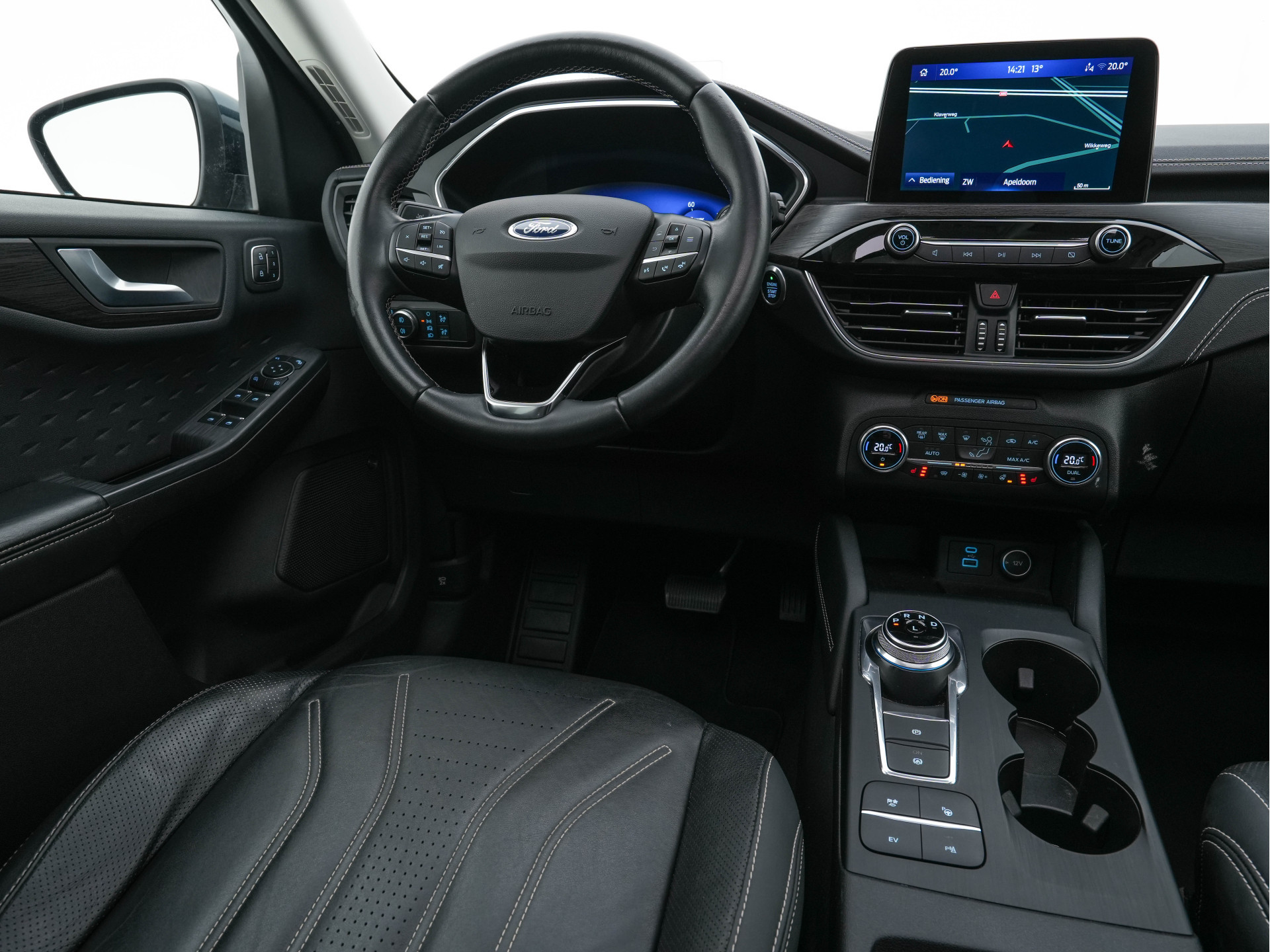 Ford Kuga 2.5 PHEV Vignale (Plug-In) (INCL-BTW) Aut. *PANO | LEATHER | DIGI-COCKPIT | FULL-LED | BANG/OLUFSEN-AUDIO |  HEAD-UP | KEYLESS | DAB | CARPLAY | NAVI-FULLMAP | MEMORY-PACK | HEATED-COMFORTSEATS | LANE-ASSIST | .