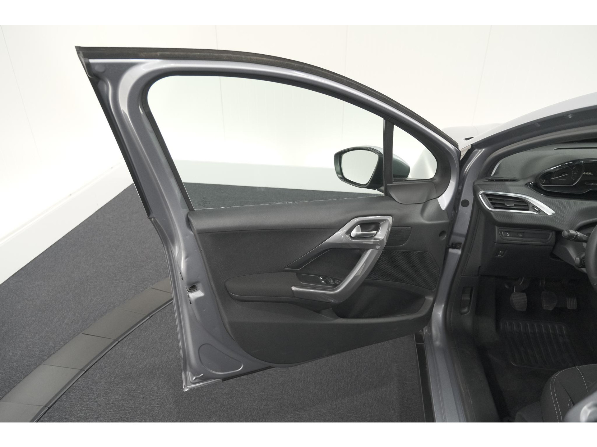 Peugeot 2008 PureTech 110 Blue Lion | Trekhaak | Apple Carplay | Parkeersensoren