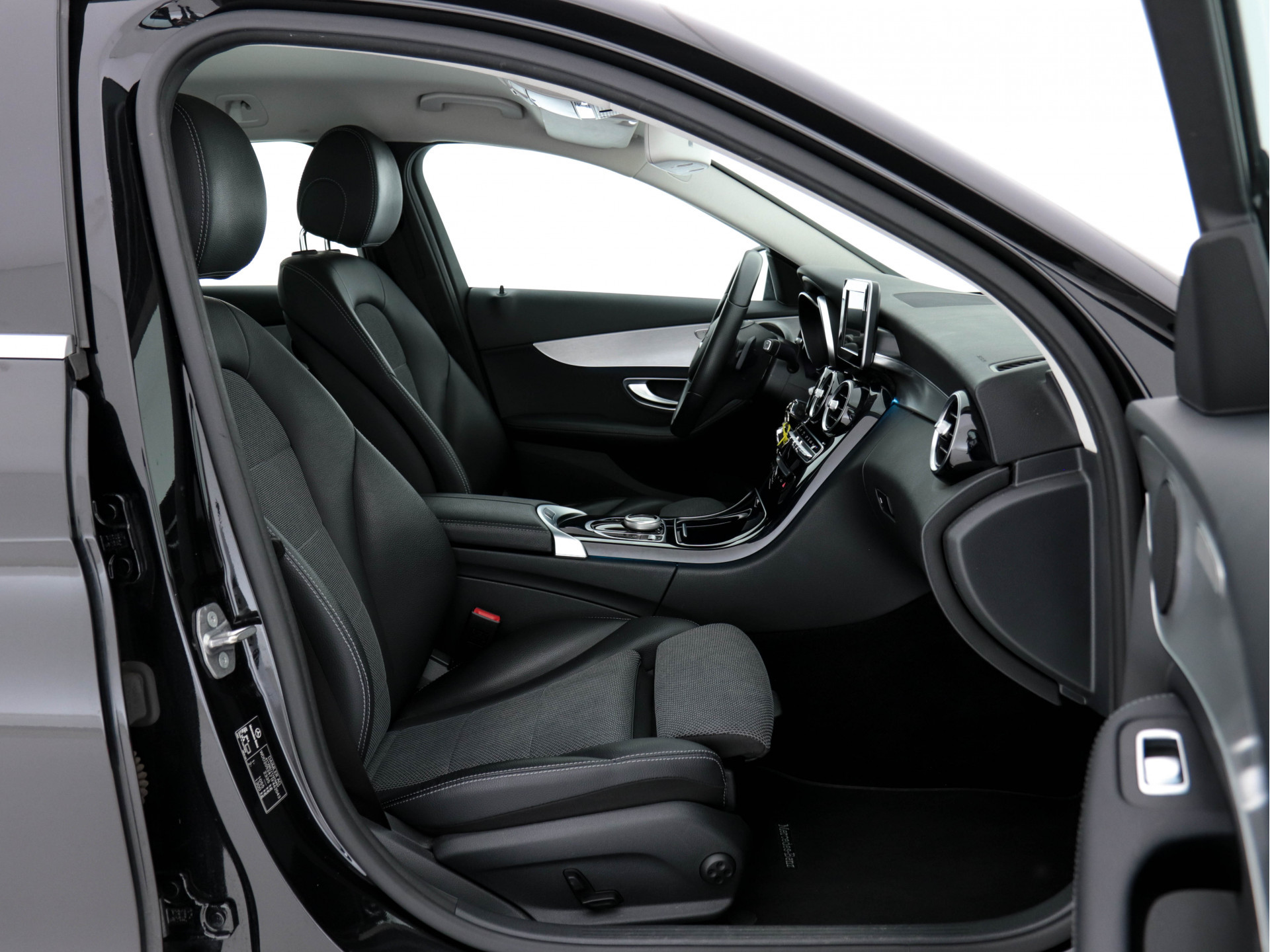 Mercedes-Benz C-klasse Estate 350 e Avantgarde (HYBRID ACCU DEFECT) (INCL-BTW ) Aut *NAVI-FULLMAP | FULL-LED | LEATHER-FABRIC | CAMERA | AIRMATIC | ECC | PDC | CRUISE | HEATED-SPORTSEATS | SHIFT-PADDLES |  17"ALU*