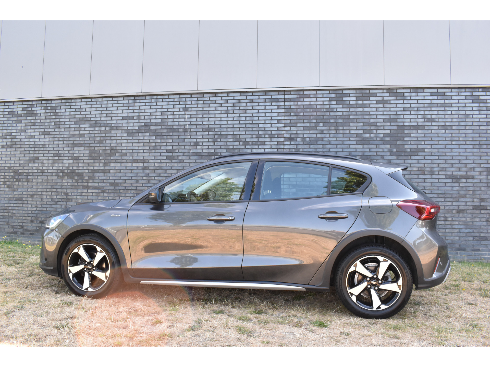Ford Focus 1.0 92 kW AT Active  MHEV Automaat Navigatie Pdc Stoel/stuur verwarming