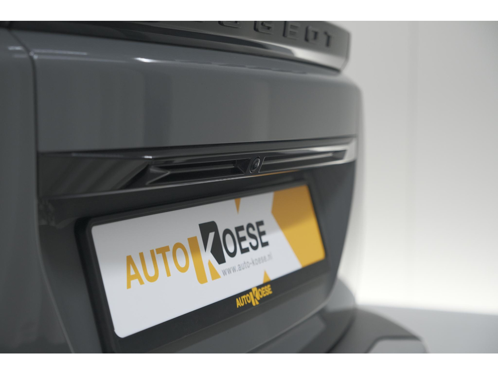 Peugeot 2008 PureTech 130 EAT8 Allure | 360 Camera | Adaptieve Cruise Control | Navigatie