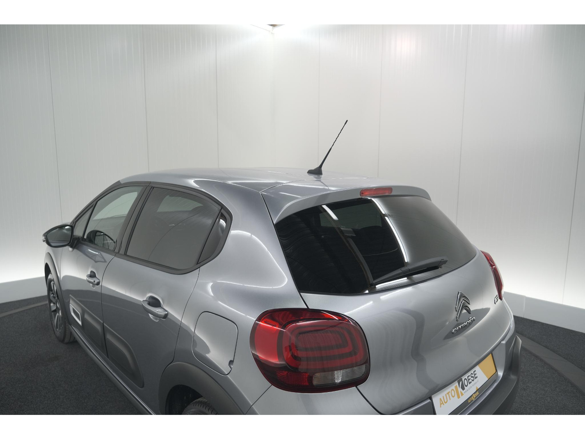 Citroen C3 PureTech 110 EAT6 Max | Parkeersensoren | Apple Carplay | 16 Inch Lichtmetalen Velgen