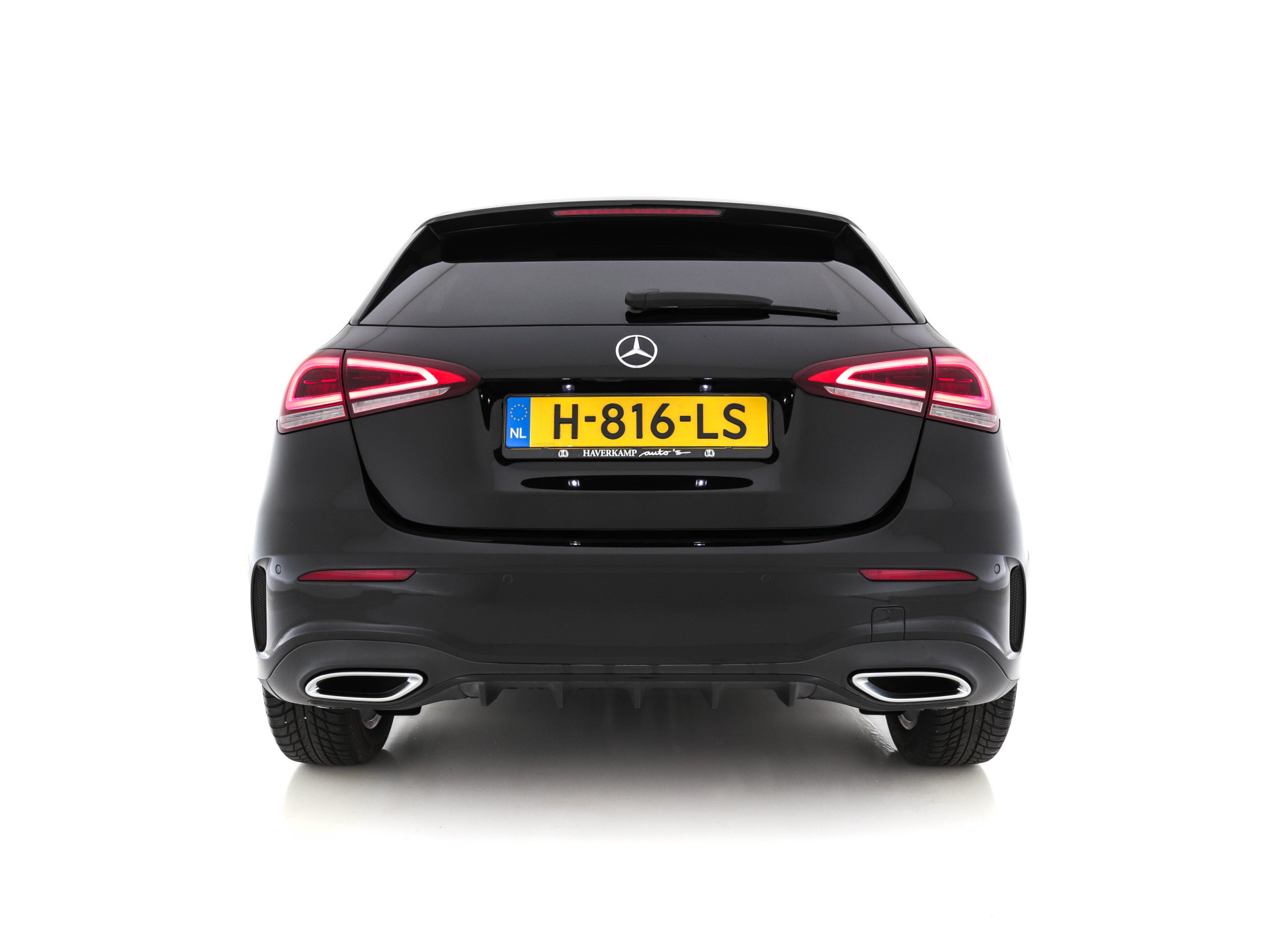 Mercedes-Benz A-klasse 160 Business Solution (INCL-BTW) *WIDE-SCREEN-COCKPIT | FULL-LED | HEATED-SPORTSEATS | LEATHER-MICROFIBRE | NAVI-FULLMAP | CAMERA | ECC | PDC | CRUISE | CARPLAY | AMBIENT-LIGHT | PRIVACY-GLASS | 18"ALU*