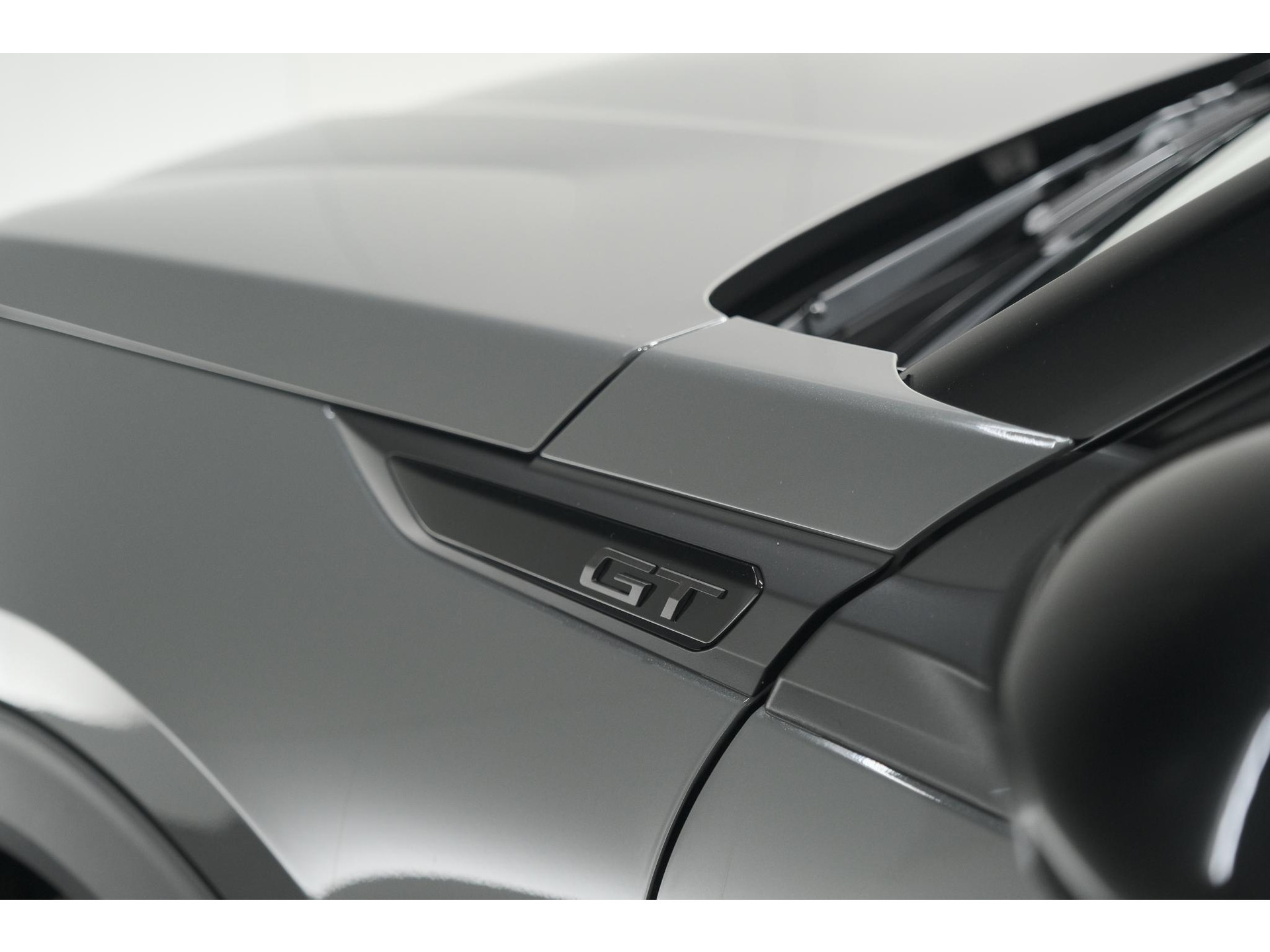 Peugeot 2008 PureTech 130 EAT8 GT | 360 Camera | Stoelmassage | Adaptieve Cruise Control | Dodehoekdetectie