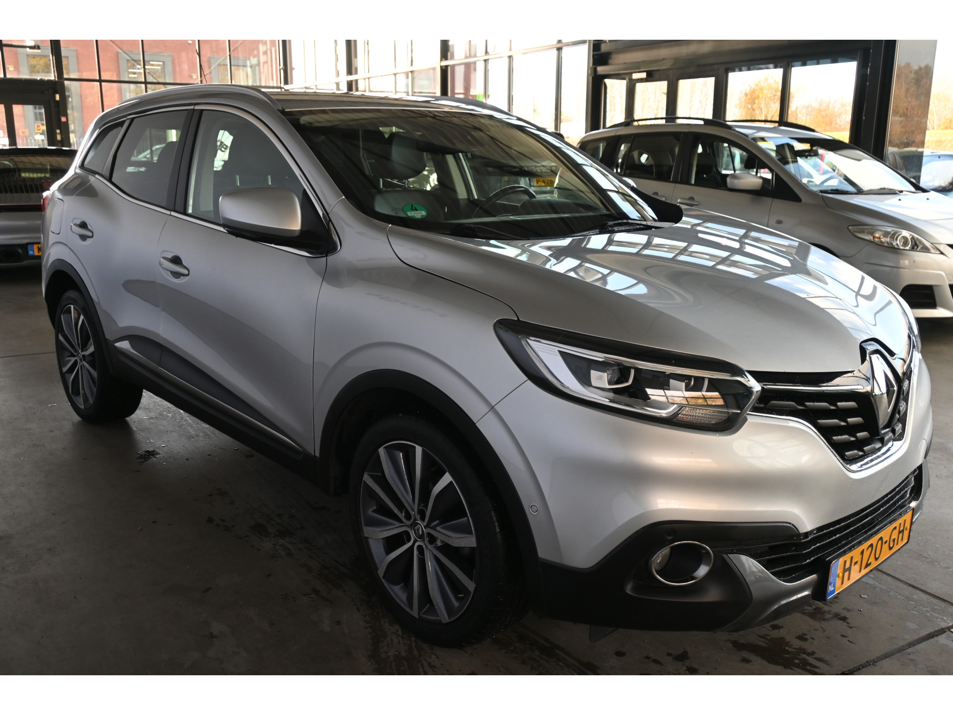 Renault Kadjar 1.2 TCe Intens Automaat Clima Navigatie LED Goed Onderhouden! Inruil Mogelijk!