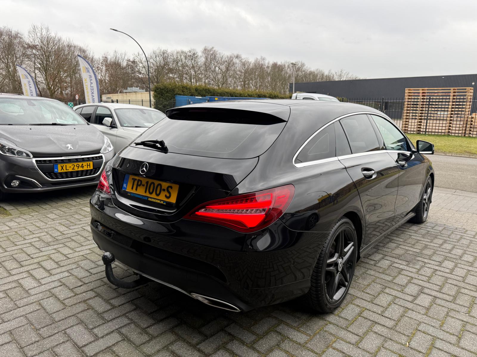 Mercedes-Benz CLA-klasse Shooting Brake 180 d Business Solution | 1E EIGENAAR | 3/6/12MND GARANTIE | AUTOMAAT | AIRCO | CRUISE | NAVI | LMV | LED | TREKHAAK |