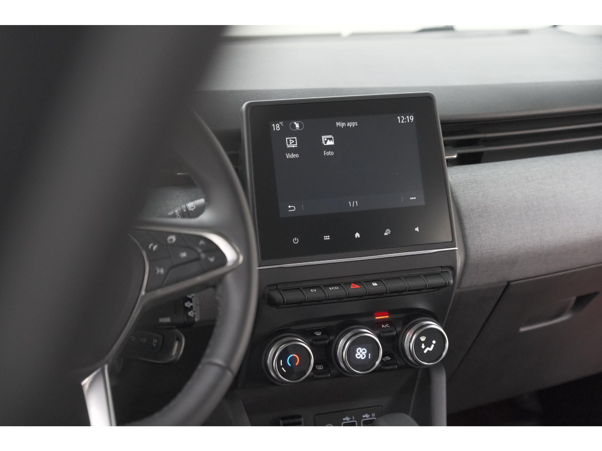 Renault Clio 1.6 E-Tech Full Hybrid 145 Evolution Holland Edition | Apple Carplay | Parkeersensoren | LED | Cruise Control