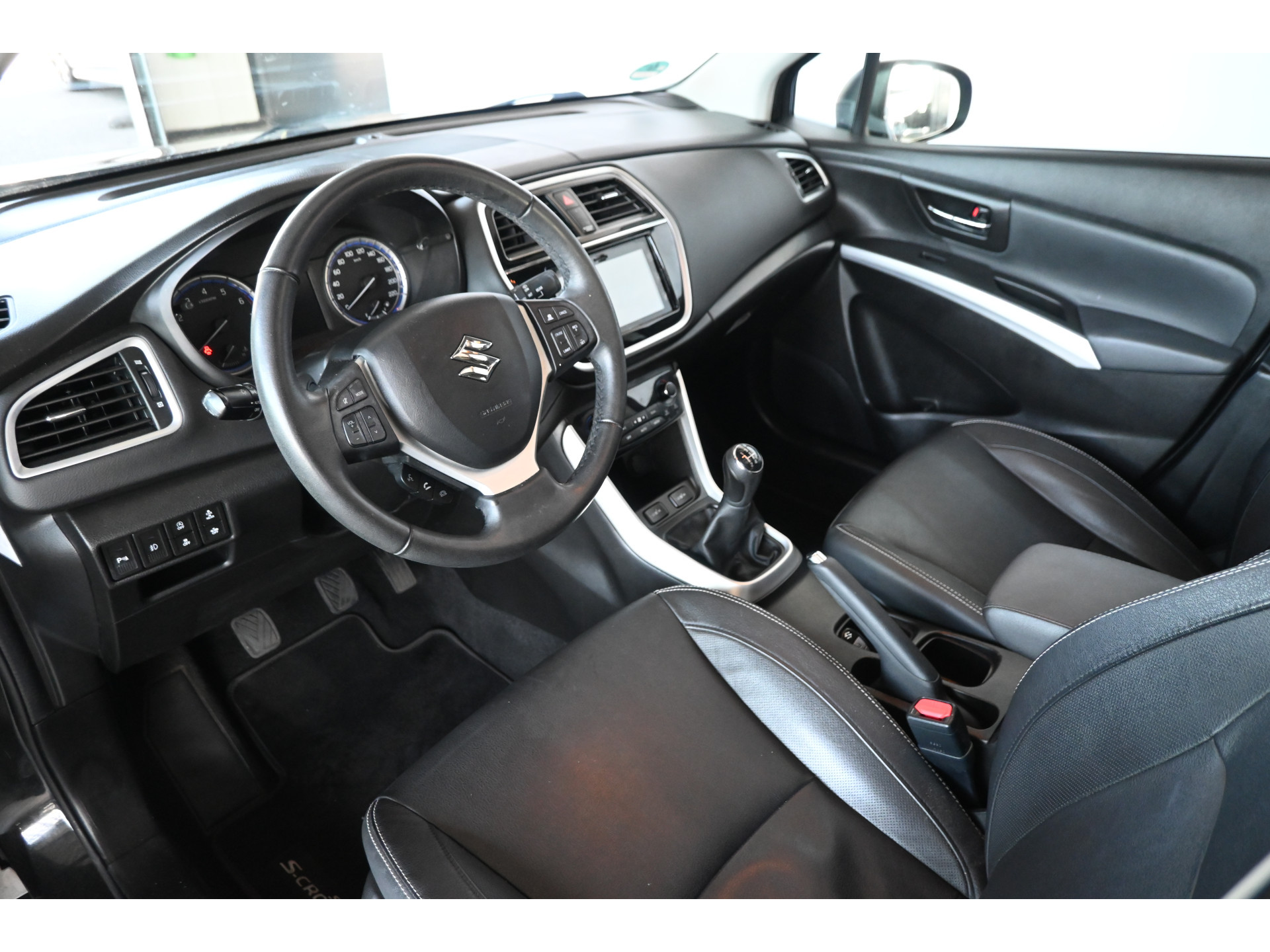 Suzuki S-Cross 1.0 Boosterjet Stijl Clima Navigatie Panoramadak Stoelverwarming Goed Onderhouden! Inruil Mogelijk!