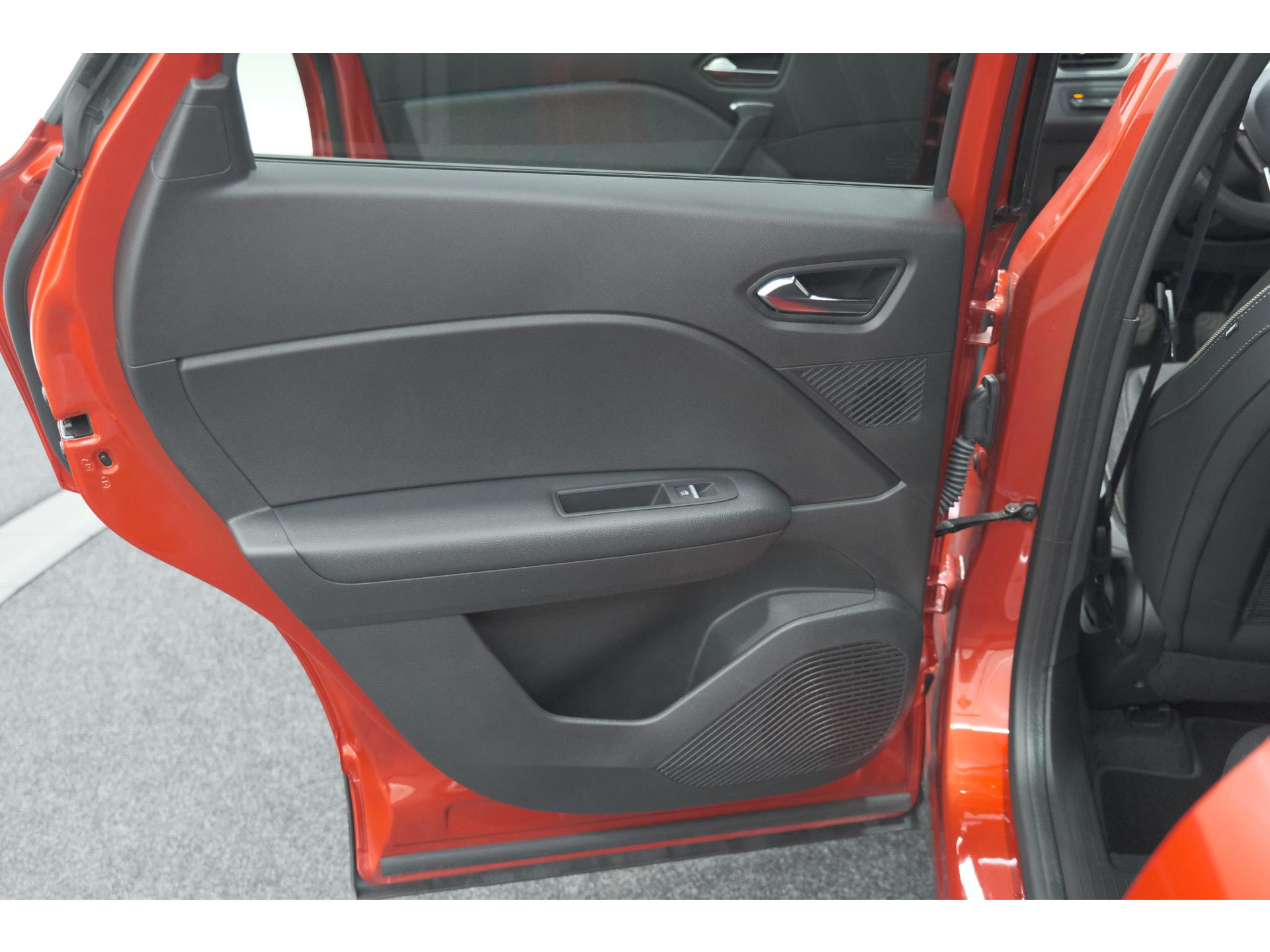 Renault Captur TCe 90 techno | Nieuw Model | Camera | Harman Kardon | Apple Carplay | Parkeersensoren | 18 Inch Lichtmetalen Velgen