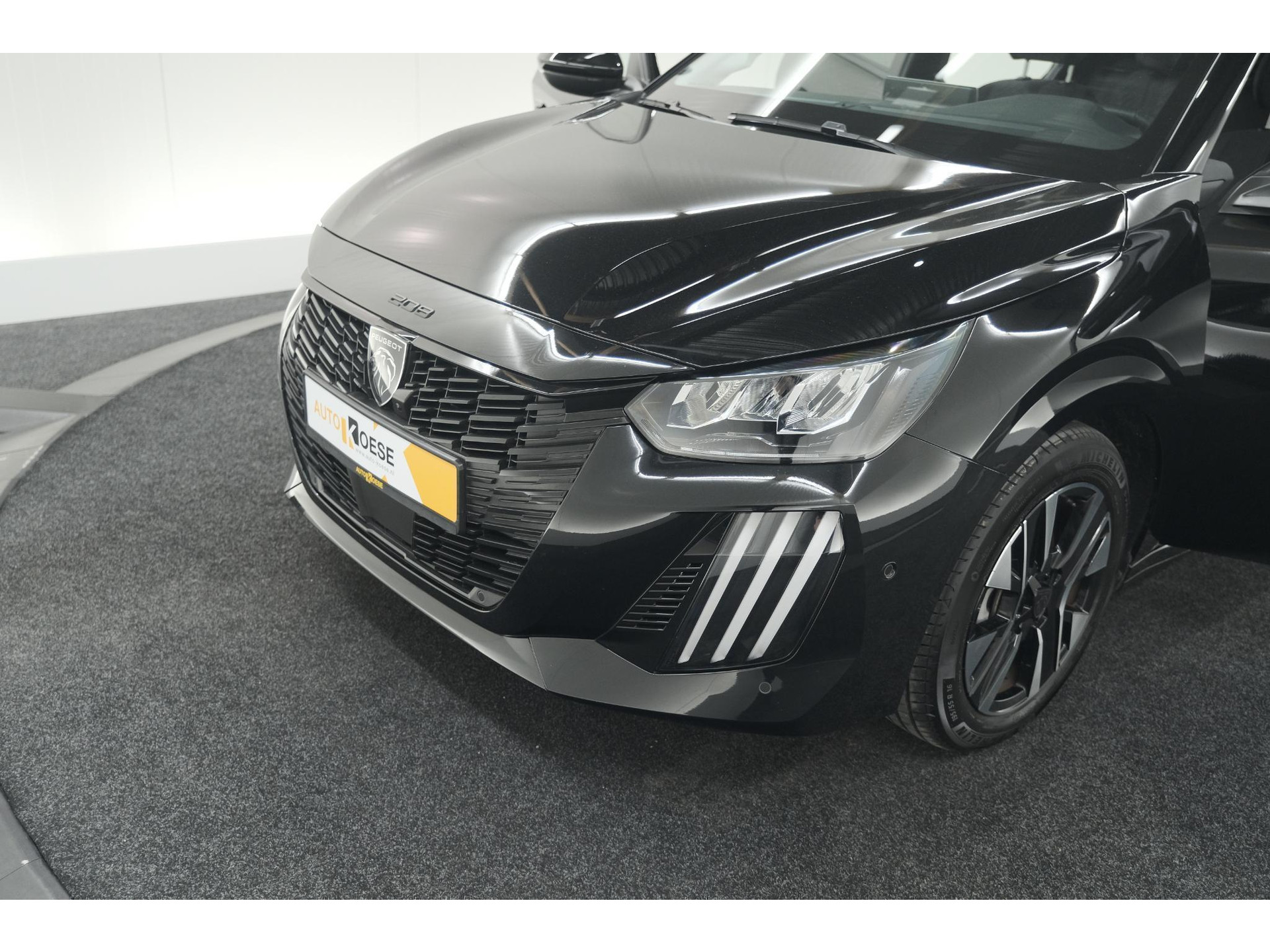 Peugeot 208 PureTech 100 Allure | 360 Camera | Dodehoekdetectie | Navigatie