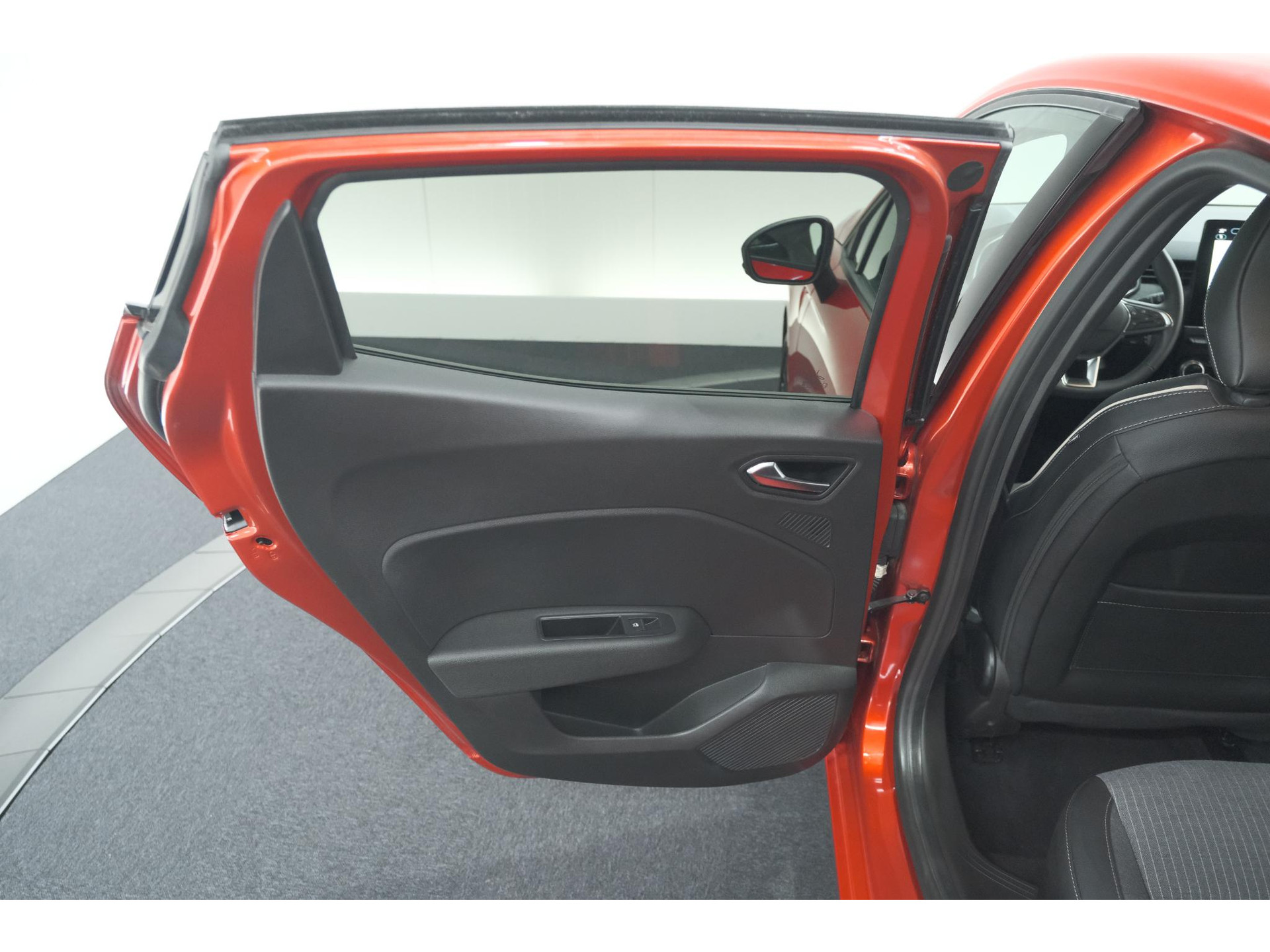 Renault Clio 1.0 TCe 90 GPF techno | 360 Camera | Adaptieve Cruise Control | 9.3 Inch Groot Scherm