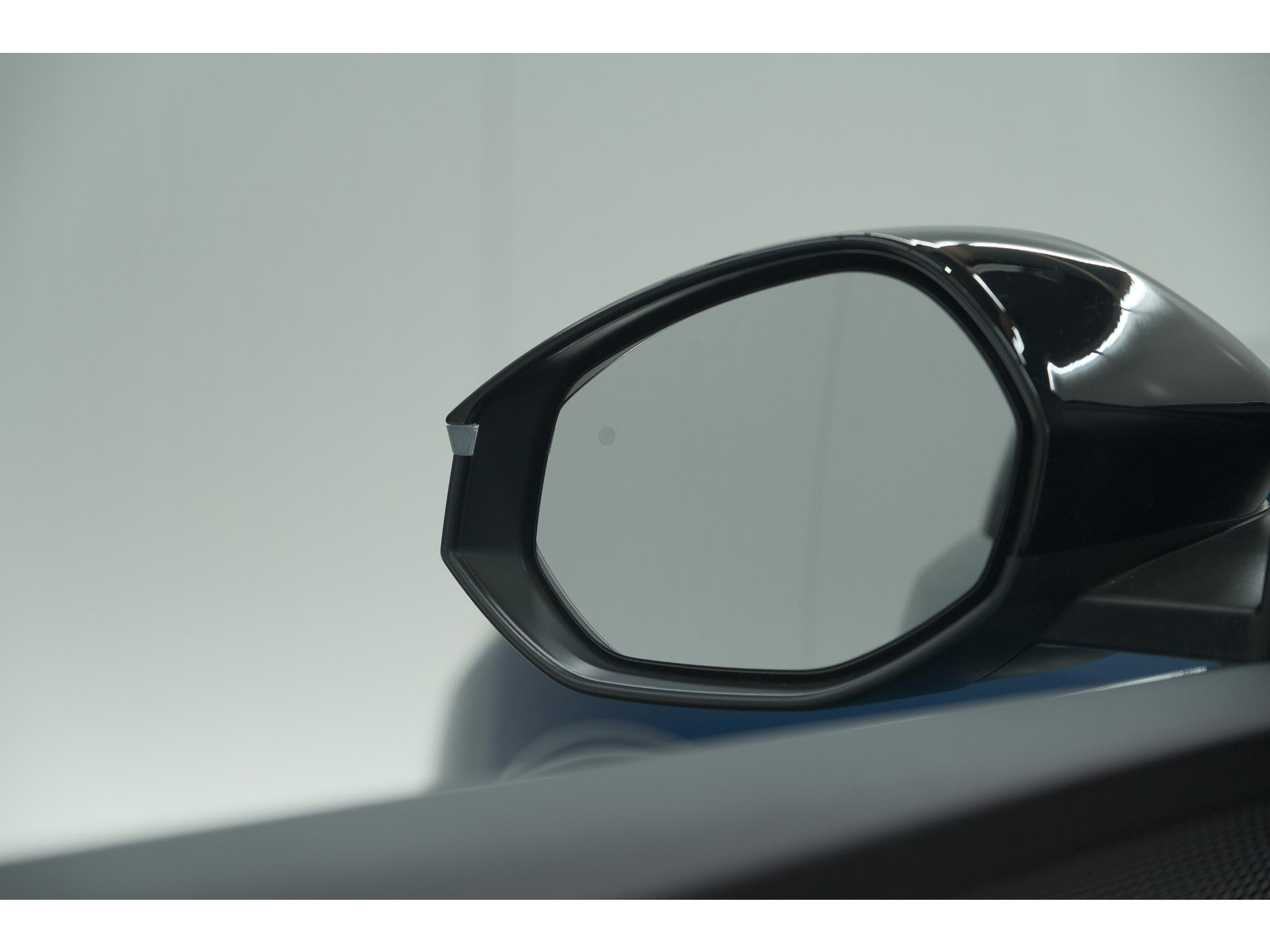 Peugeot 3008 1.2 Hybrid 136 GT | Panoramdak | 360 Camera | Stoelverwarming | Elektrische Kofferklep | Allseason Banden