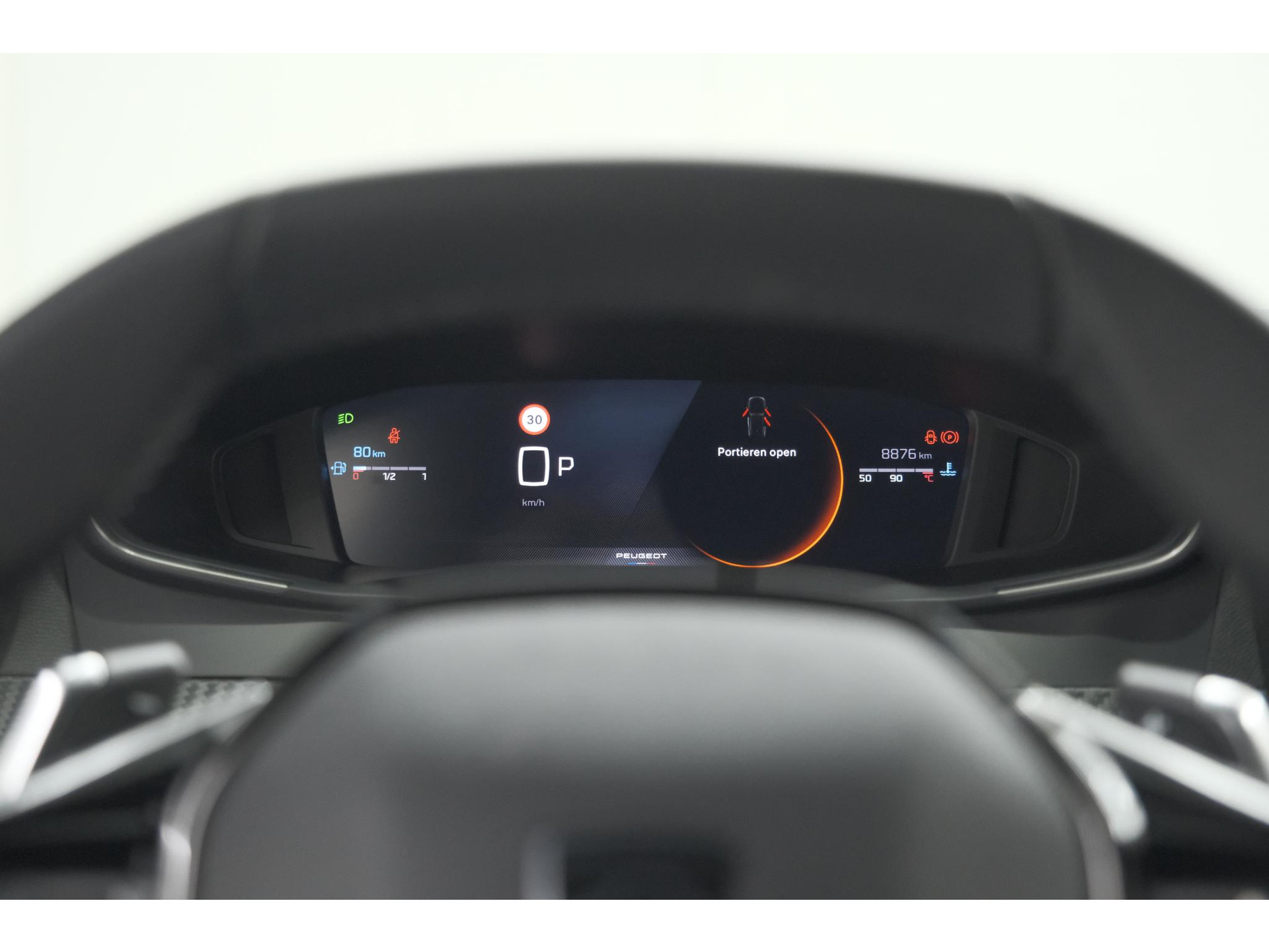 Peugeot 2008 PureTech 130 EAT8 Allure | 100% Benzine | Parkeersensoren Voor + Achter | Apple CarPlay | Climate Control