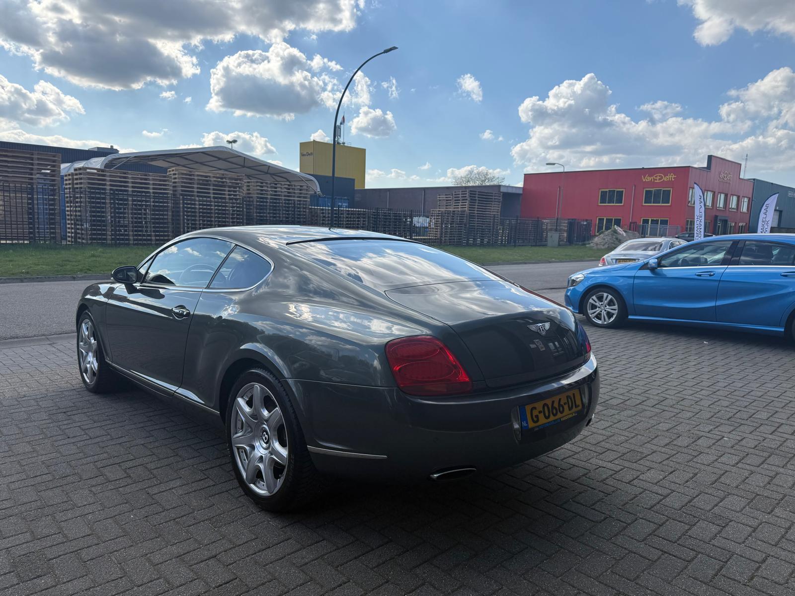 Bentley Continental GT 6.0 W12 | 2E EIGENAAR | 3/6/12MND GARANTIE | XENON | CRUISE | STOELVERWARMING | CLIMA | NAVI |