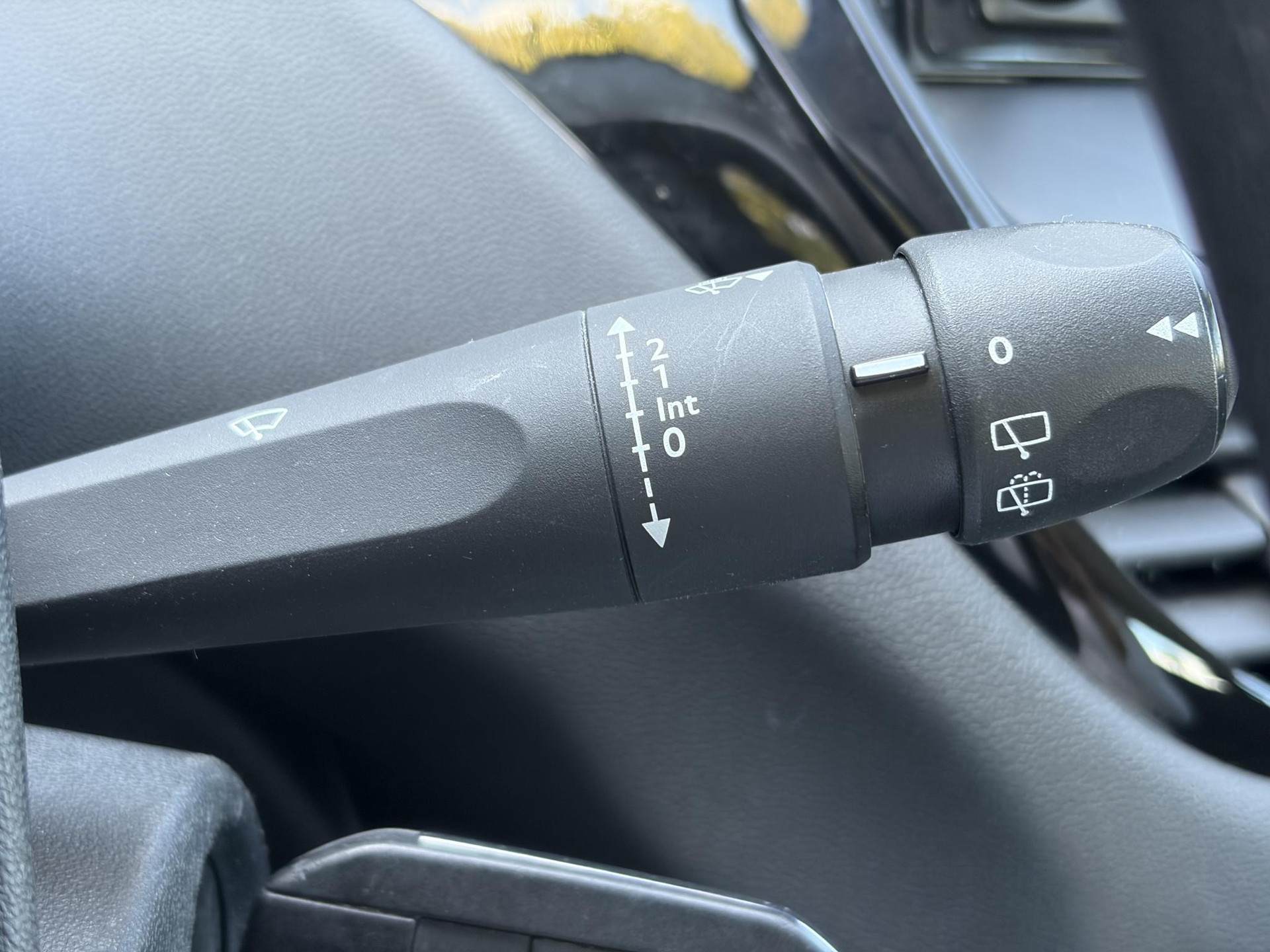 Peugeot 208 1.2 VTi Access ✓D-riem vv in 05-2024✓2e Eigenaar✓Net beurt gehad✓Carplay✓Airco✓Cruise✓5 Deurs✓Weinig km✓Zeer Zuinig✓N.A.P✓Apk tot 04-2027