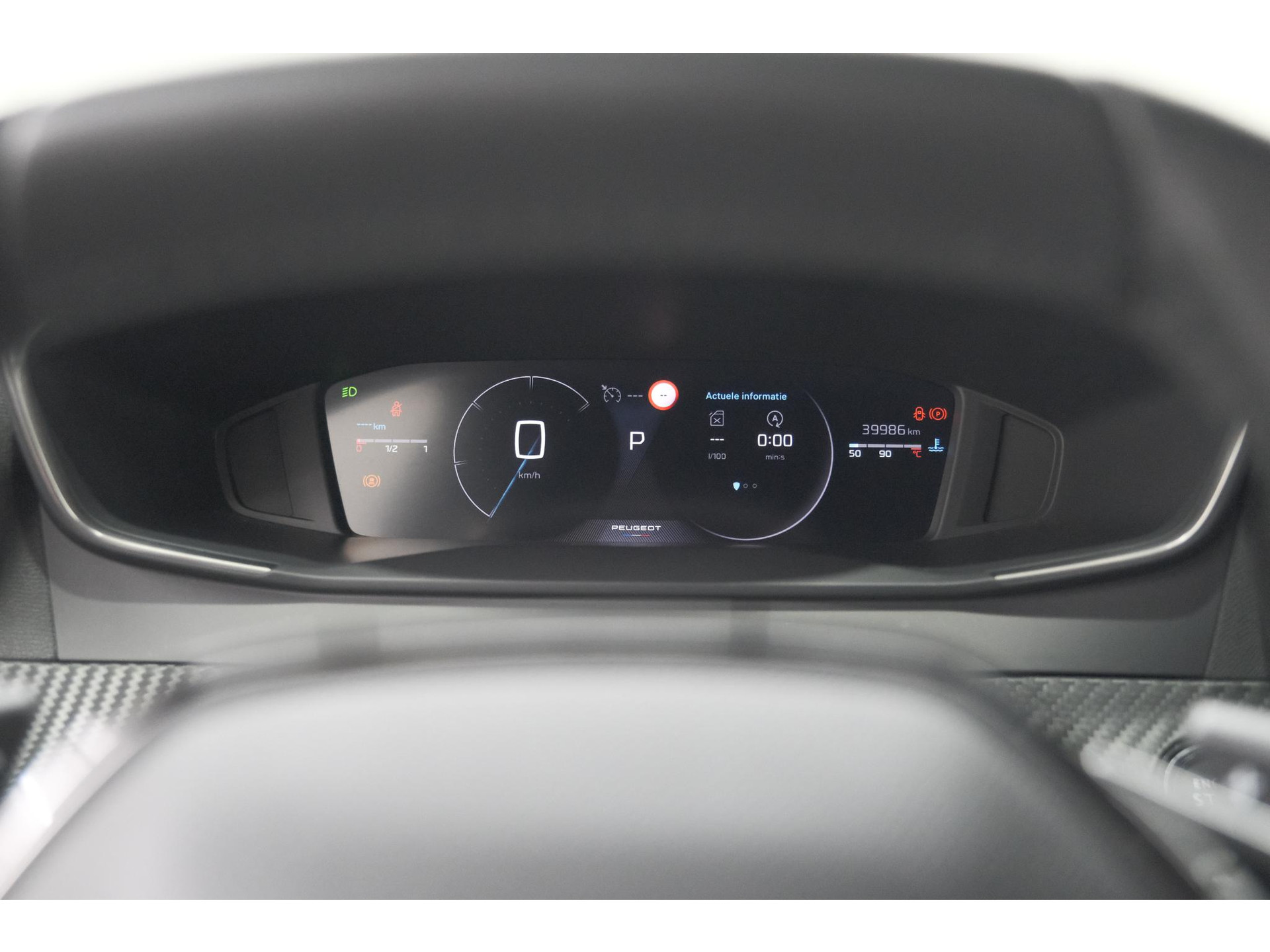 Peugeot 2008 PureTech 130 EAT8 Allure | 360 Camera | Dodehoekdetectie | Apple Carplay | Navigatie