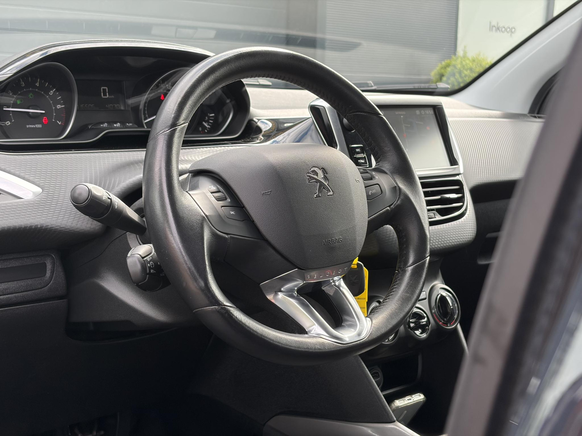 Peugeot 2008 1.2 PureTech Blue Lion 2e Eigenaar,131pk,Carplay,Navi,Dealer Onderhouden,6 Bak,D-riem vv in 2024,Pdc,N.A.P,Apk tot 04-2027