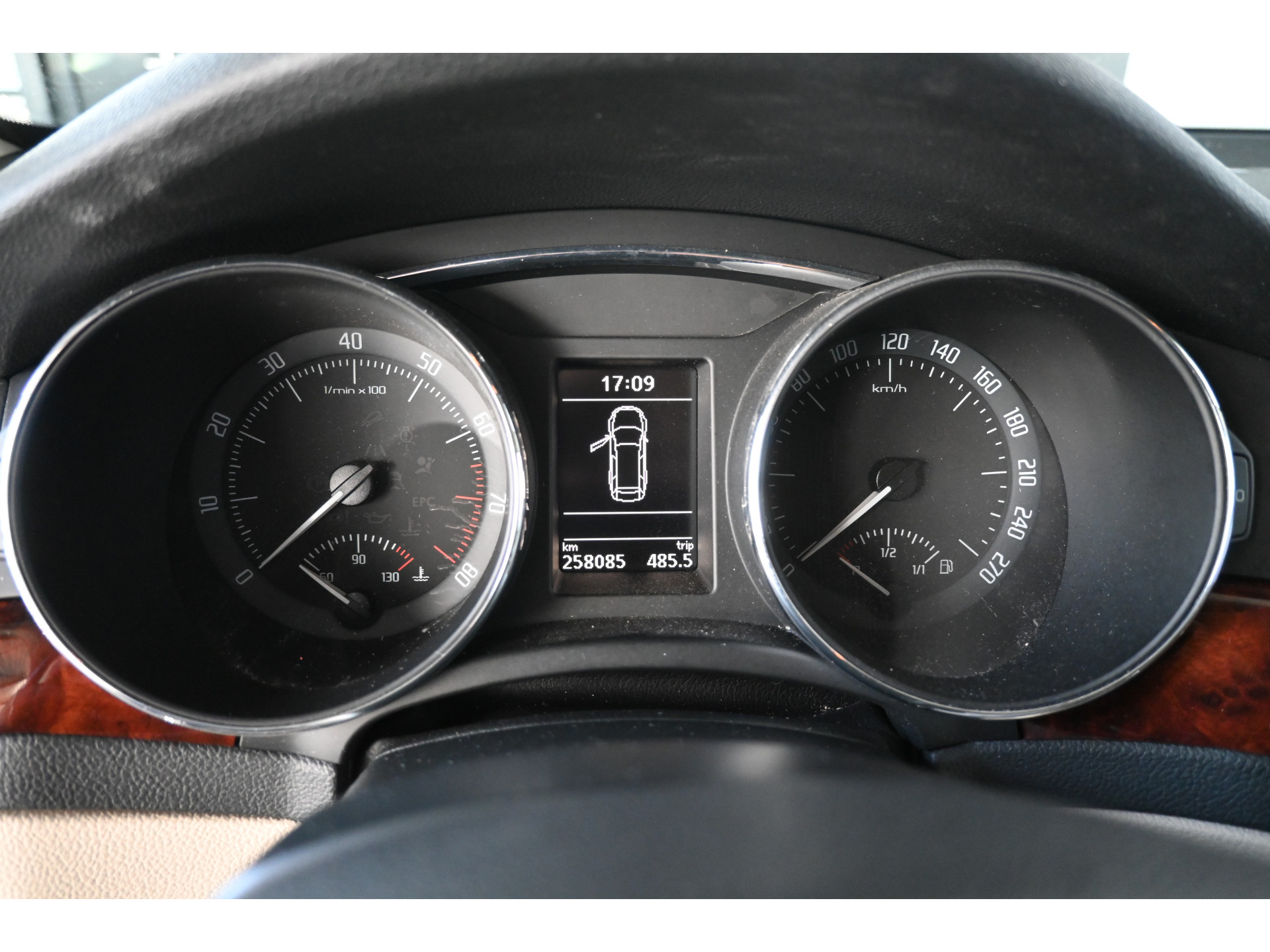 ŠKODA Superb Combi 1.8 TSI Elegance Business Line Automaat Navigatie Leder All in Prijs! Inruil Mogelijk!