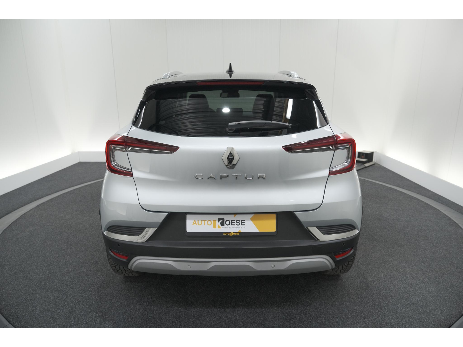 Renault Captur Mild Hybrid 140 EDC Techno | Camera | 9.3 Inch Scherm | Apple Carplay | Parkeersensoren | Allseason Banden | Stoelverwarming