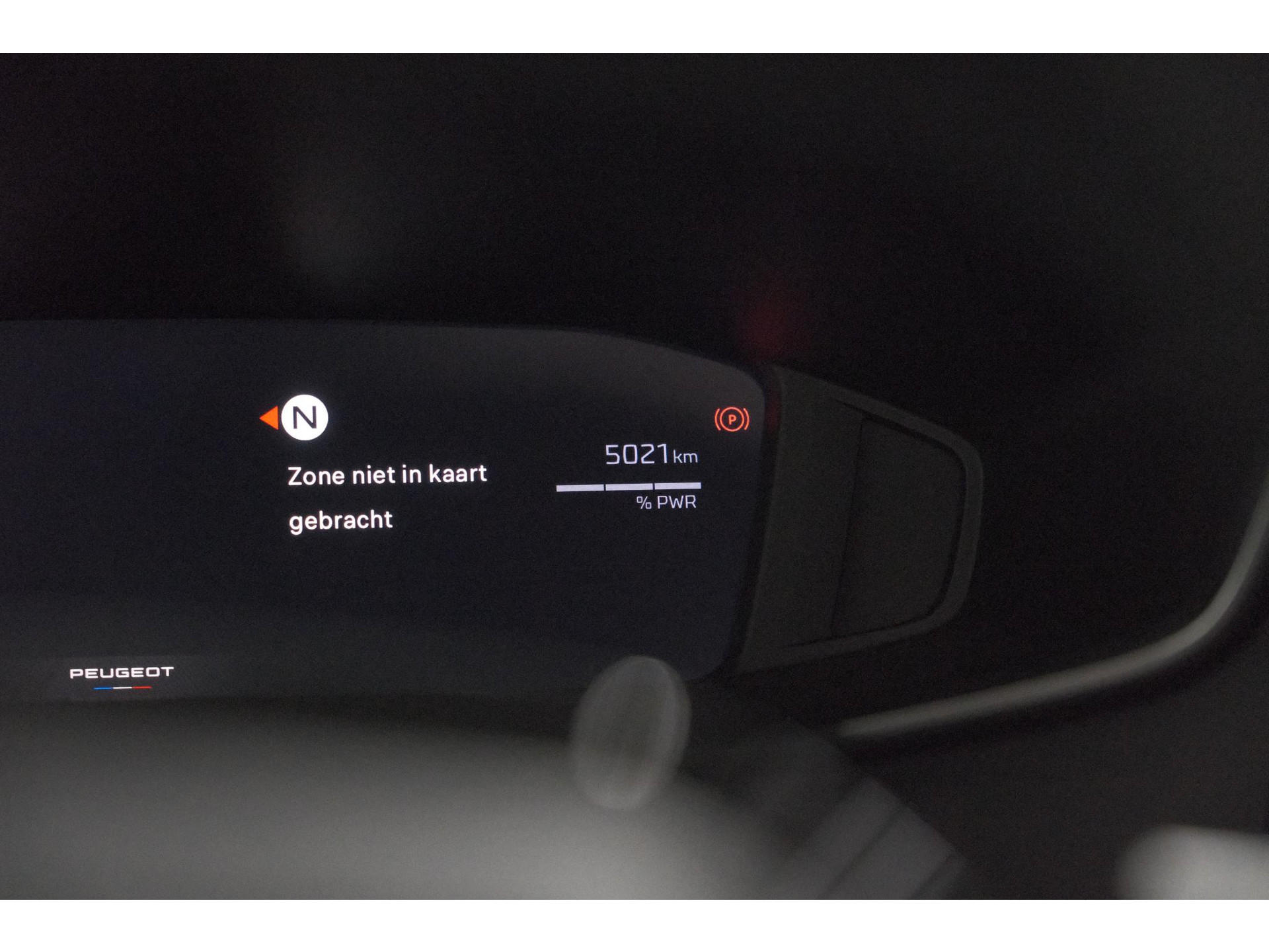 Peugeot 2008 1.2 Hybrid 145 Allure | 360 Camera | Adaptieve Cruise Control | Dodehoekdetectie | Apple Carplay