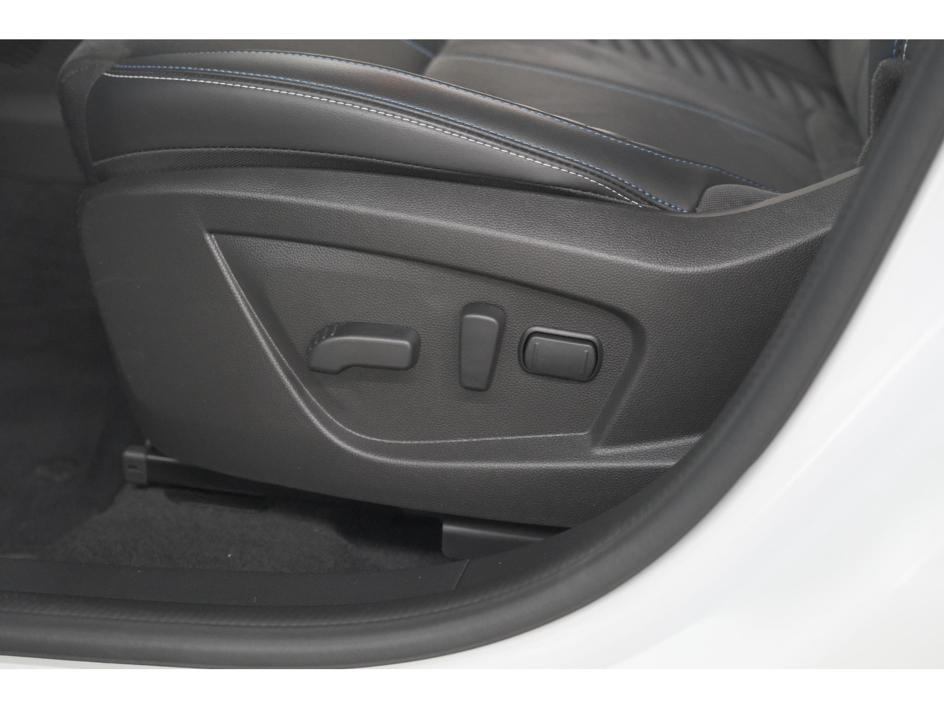 Renault Arkana 1.6 E-Tech hybrid 145 Esprit Alpine | 360 Camera | Adaptieve Cruise Control | Pack Winter | Dodehoekdetectie