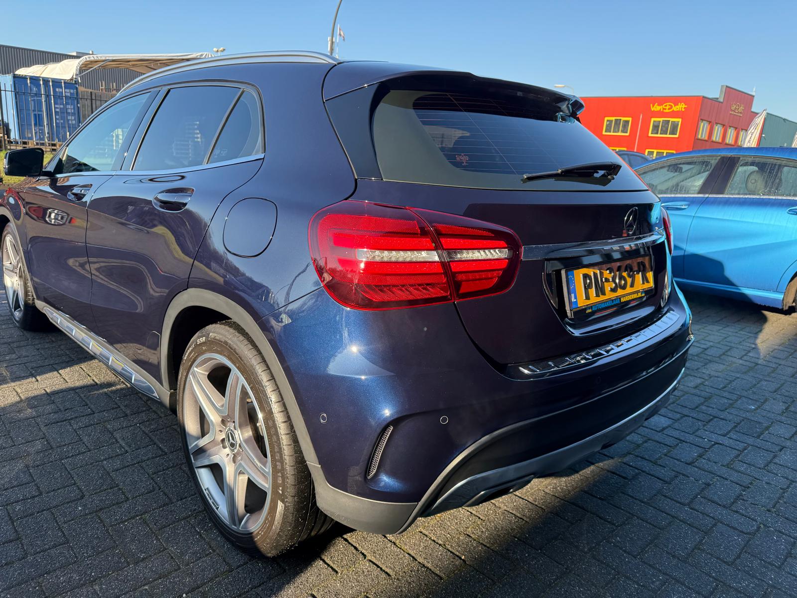 Mercedes-Benz GLA-klasse 180 Business Solution AMG | 2E EIGENAAR | 3/6/12MND GARANTIE | LED | CARPLAY | CRUISE | AUTOMAAT | STOELVERWARMING |