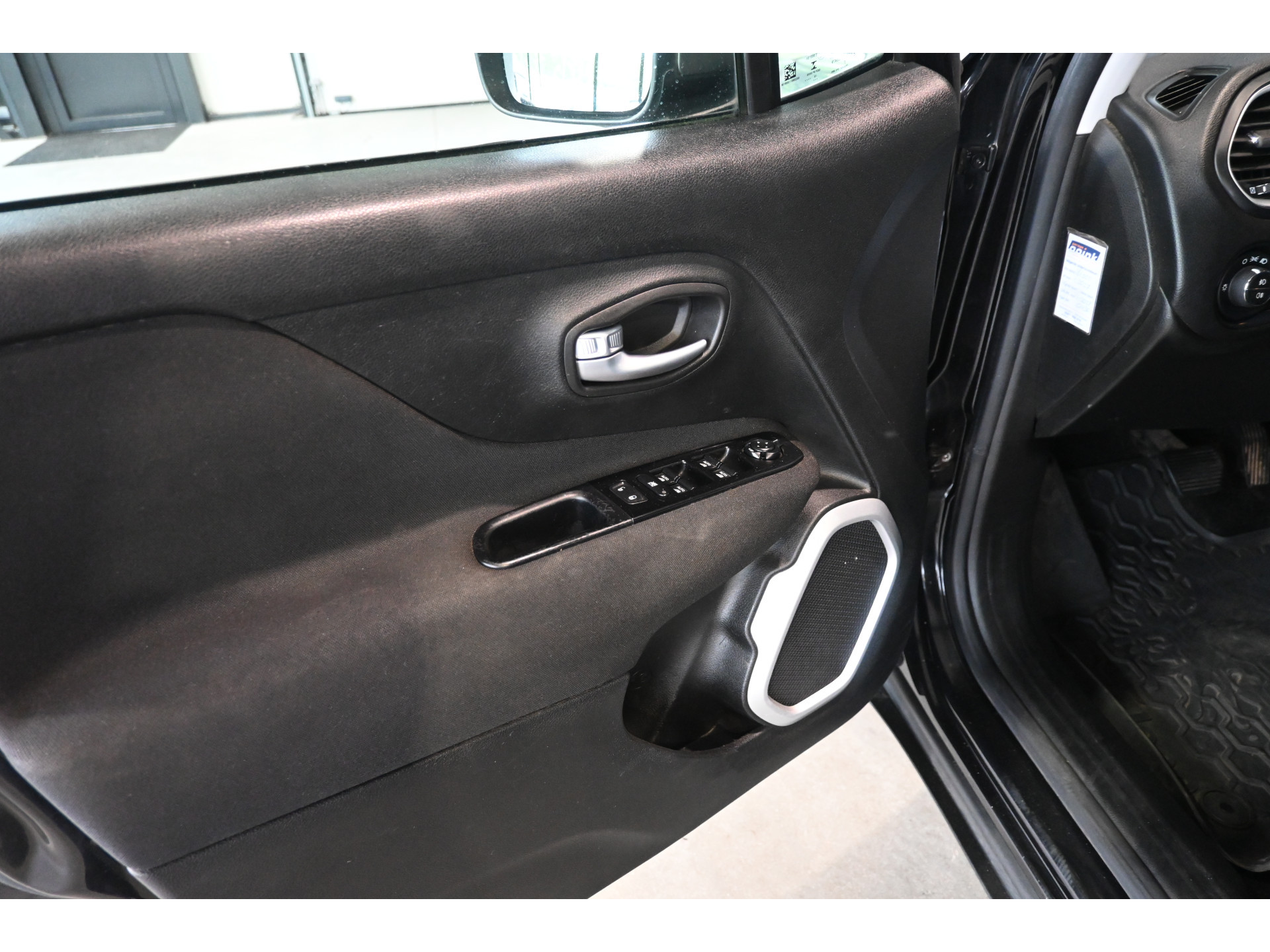 Jeep Renegade 1.3T Limited Automaat Clima Carplay Cruise Control 1e Eigenaar Rijklaarprijs! Inruil Mogelijk!