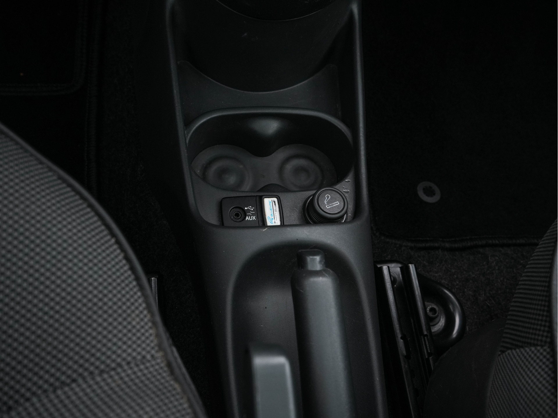 Fiat 500 0.9 TwinAir Lounge *PANO | AIRCO | PDC | COMFORT-SEATS | RADIO-CD/MP3 | CHROME-PACK | 15''ALU*