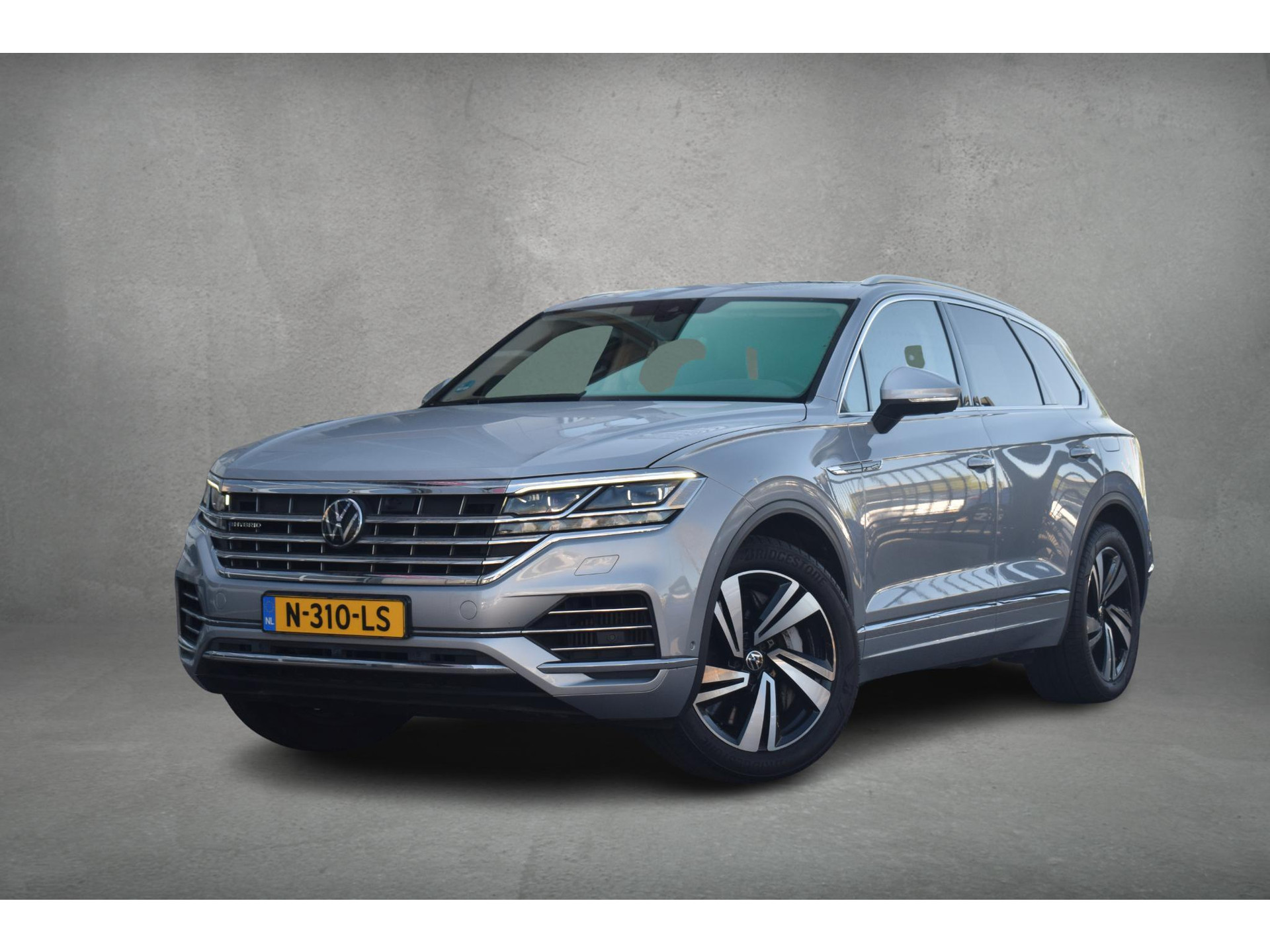 Volkswagen Touareg 3.0 TSi eHybrid 4MOTION | Trekhaak | Luchtvering | Pano | Leer | Memory | SOH 97,6%