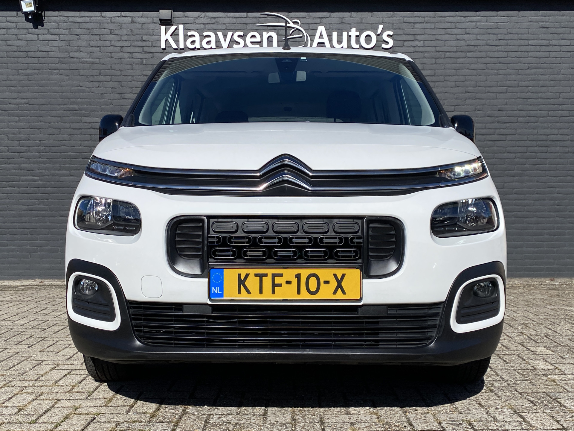Citroën Berlingo 1.2 PureTech Feel | dealer onderh. | navigatie | cruise control | airco | parkeersensoren | all season banden
