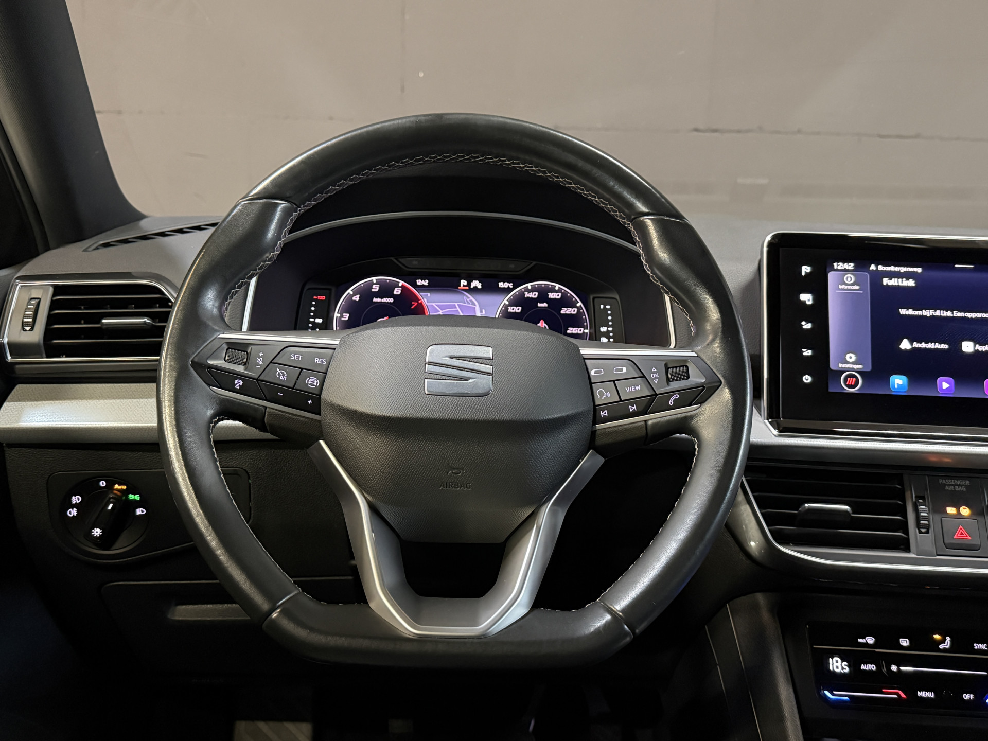 SEAT Tarraco 1.5 TSI Style Business Intense | Trekhaak | Camera | Carplay | ACC