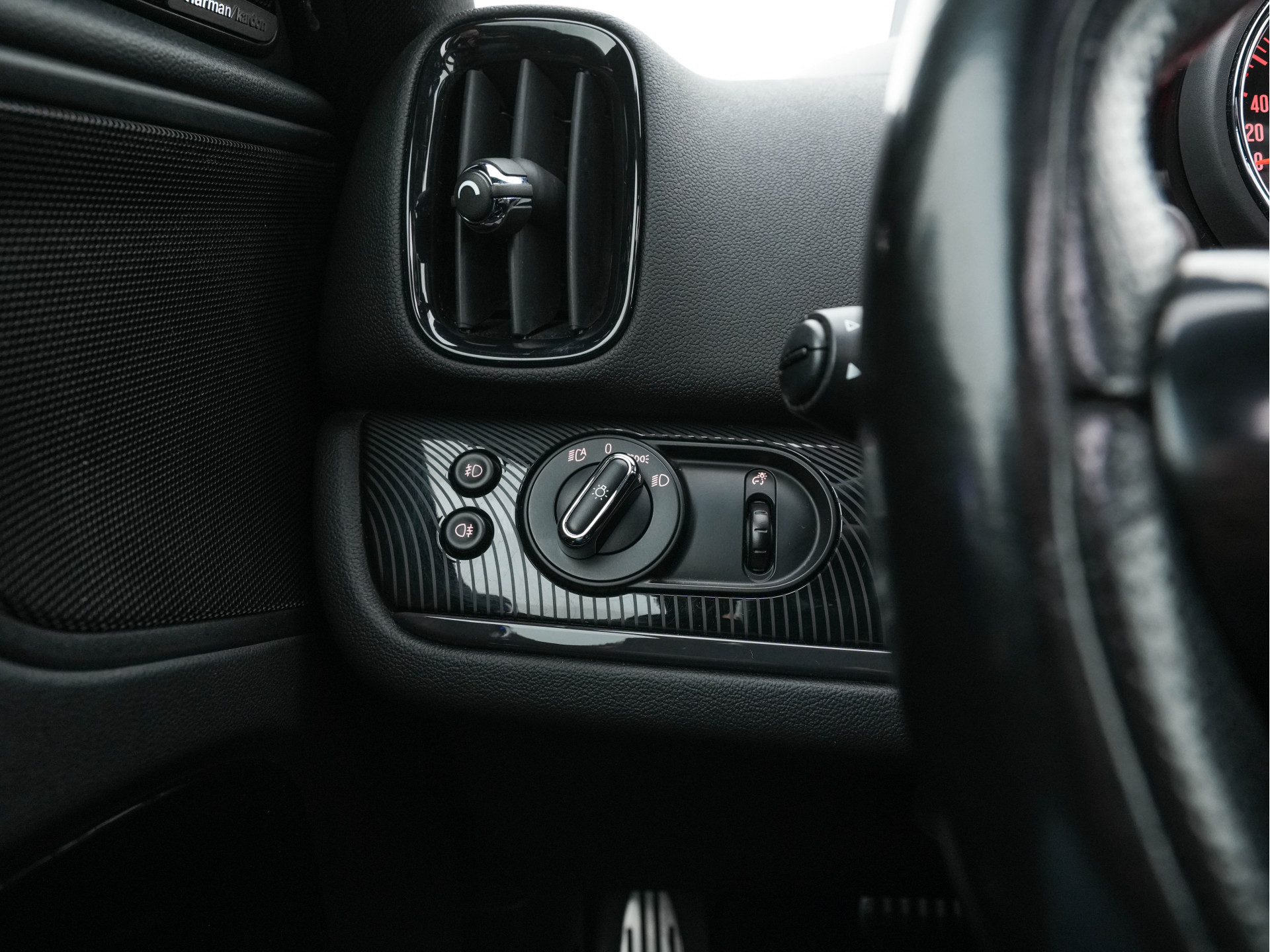 MINI Mini Countryman 2.0 Cooper SD John Cooper Works Chili Aut. *PANO | HEAD-UP | ADAPTIVE-CRUISE | FULL-LED | LEATHER-ALCANTARA  | HARMAN/KARDON | KEYLESS | CAMERA | DAB+ | AMBIENT-LIGHT | NAVI-FULLMAP | TOWBAR | HEATED-SPORTSEATS | SHIFT-PADDLES |.