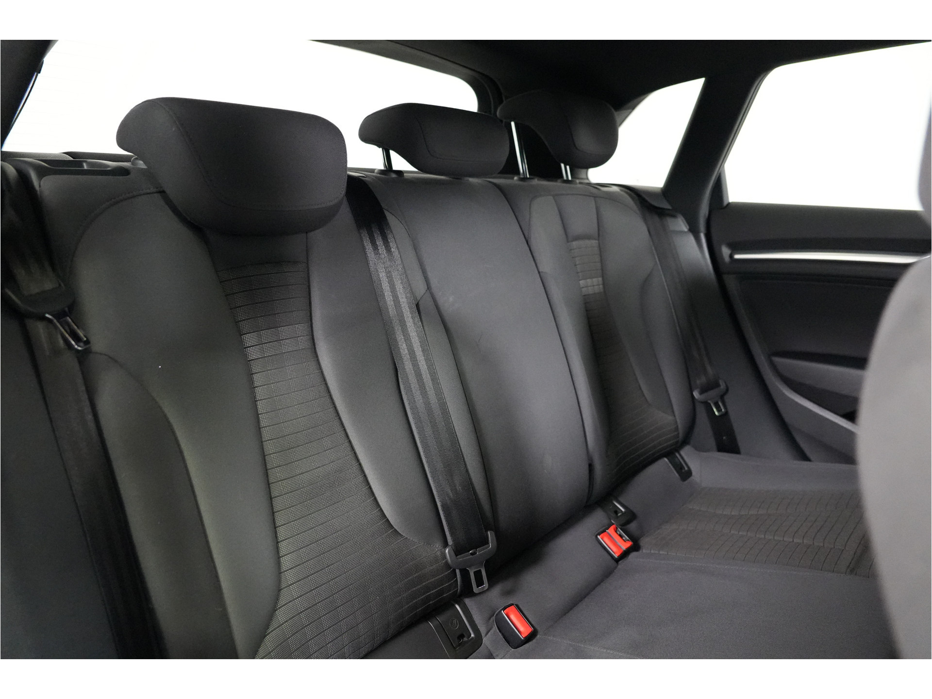 Audi A3 Sportback 35 TFSI CoD Design Pro Line Plus | Trekhaak | Stl. verw. | Climate | PDC | LED |