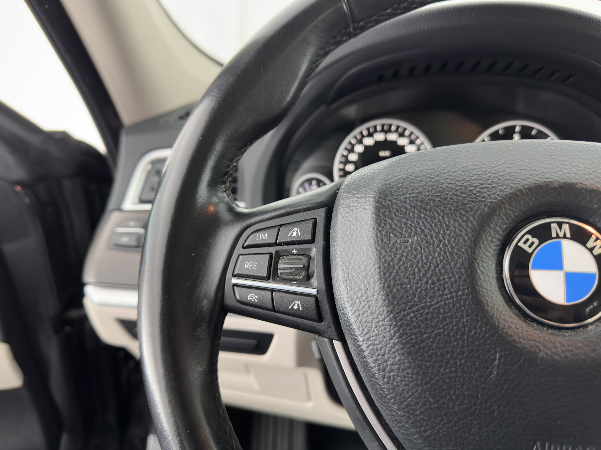 BMW 5-serie Gran Turismo 520d High Executive Aut. *HEAD-UP | ADAPTIVE-CRUISE | LUXURY-LEATHER | XENON | MEMORY-PACK | TOP-VIEW | HIFI-SOUND | NAVI-FULLMAP | ECC | PDC*