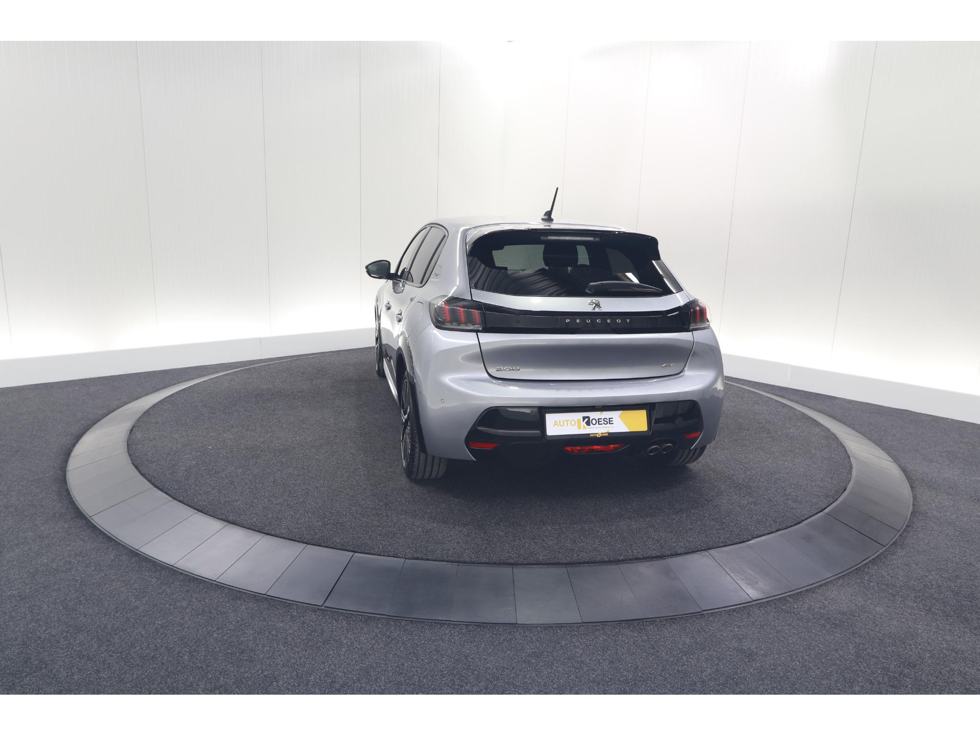 Peugeot 208 PureTech 131 EAT8 GT | Camera | Dodehoekdetectie | Navigatie | Carplay