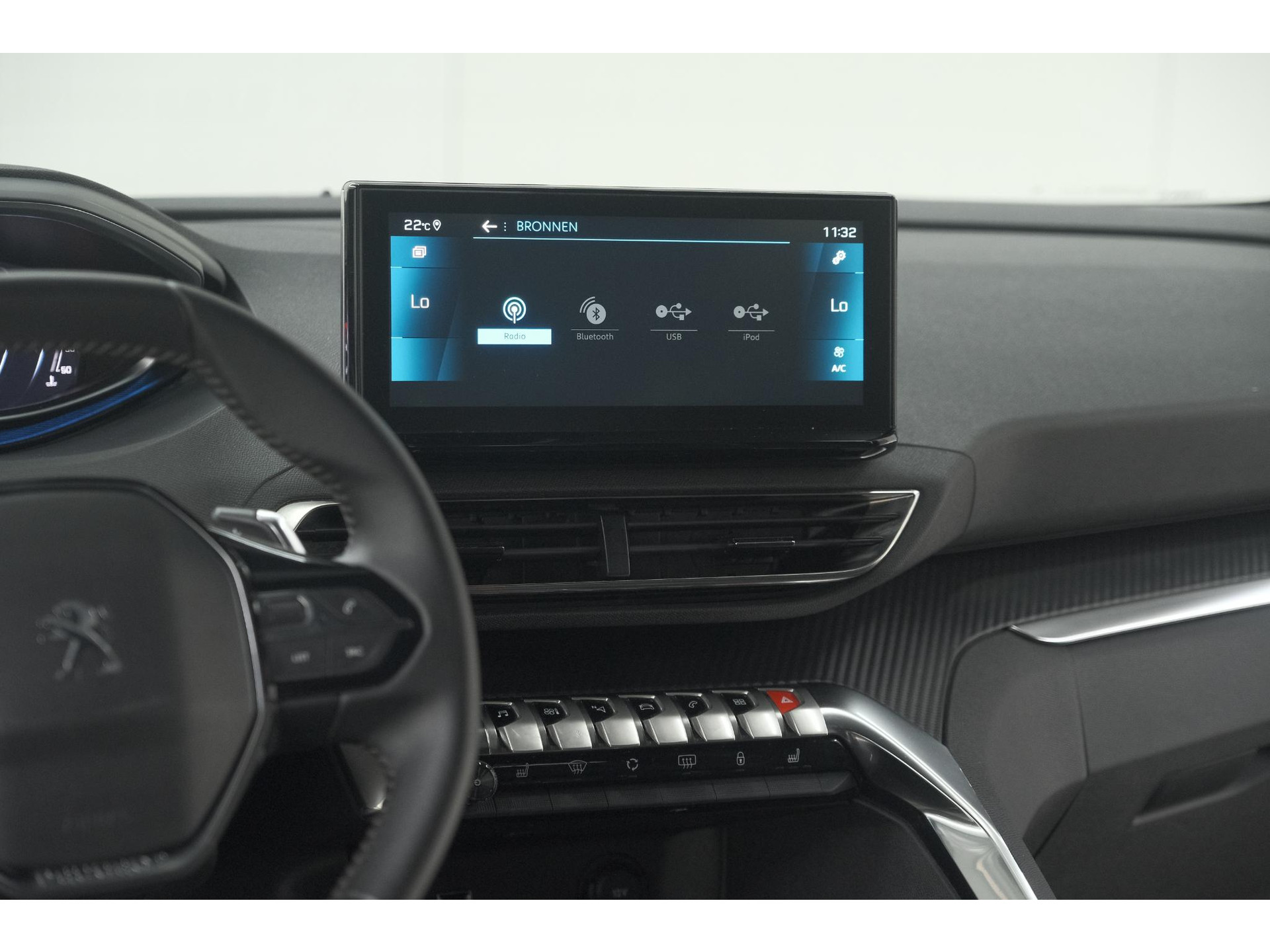 Peugeot 5008 PureTech 130 EAT8 Active Pack | 7 Zitplaatsen | Camera | Navigatie | Apple Carplay | Parkeersensoren