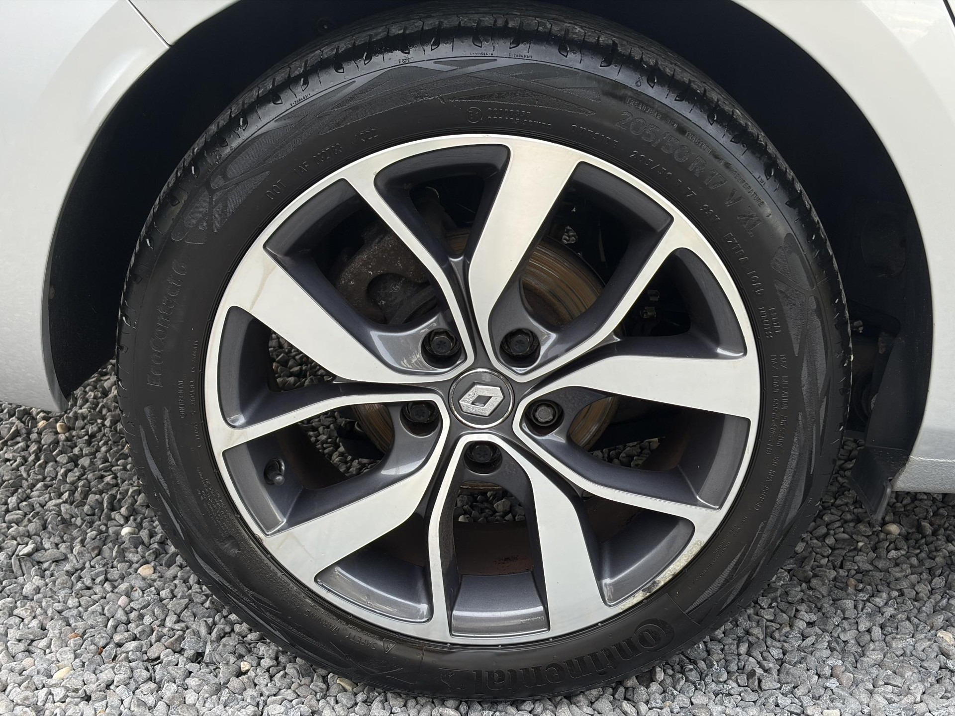 Renault Mégane Estate 1.2 TCe Bose ✓2 Eigenaar✓Pano✓Camera✓Net beurt gehad✓Navi✓Keyless✓Clima✓Cruise✓Leder✓131pk✓Pdc V+A✓6 Bak✓Rijstrooksensor✓Dodehoeksensor✓17'' Lm velgen✓N.A.P✓Apk tot 09-2027